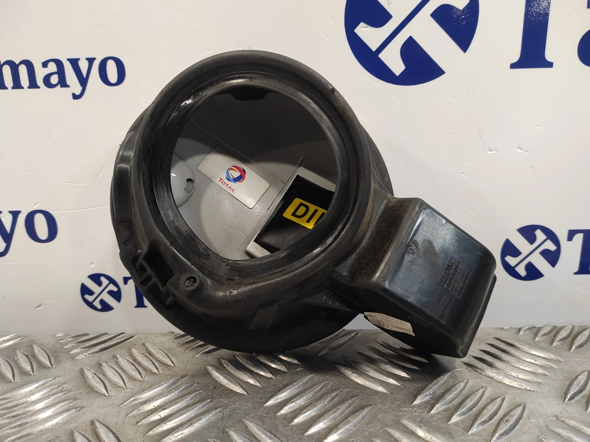 Tapa Exterior Combustible para Peugeot 208