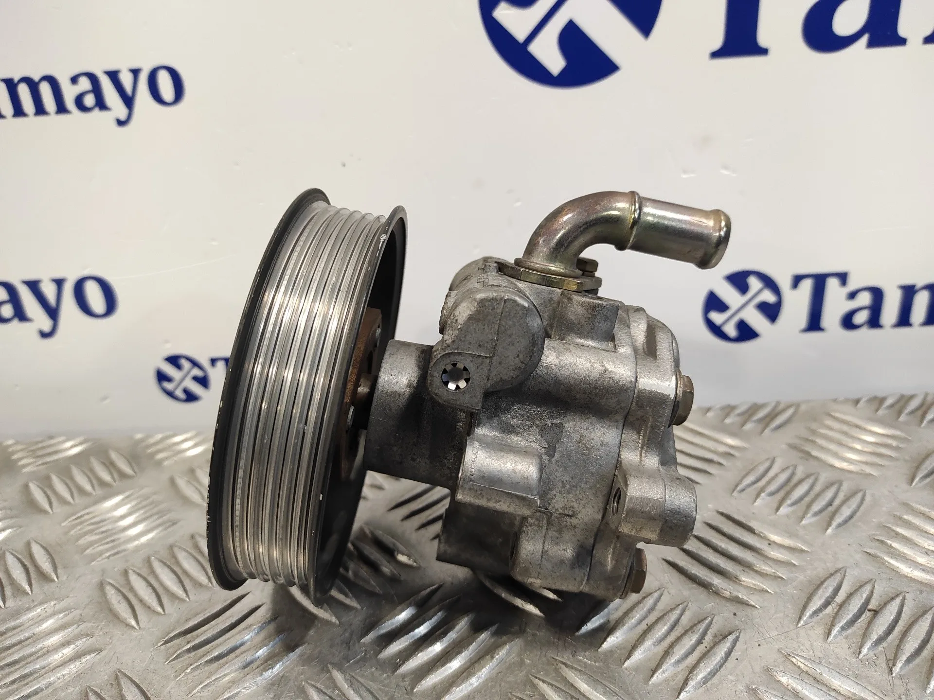 Bomba Direccion para Ford Galaxy (Vy)