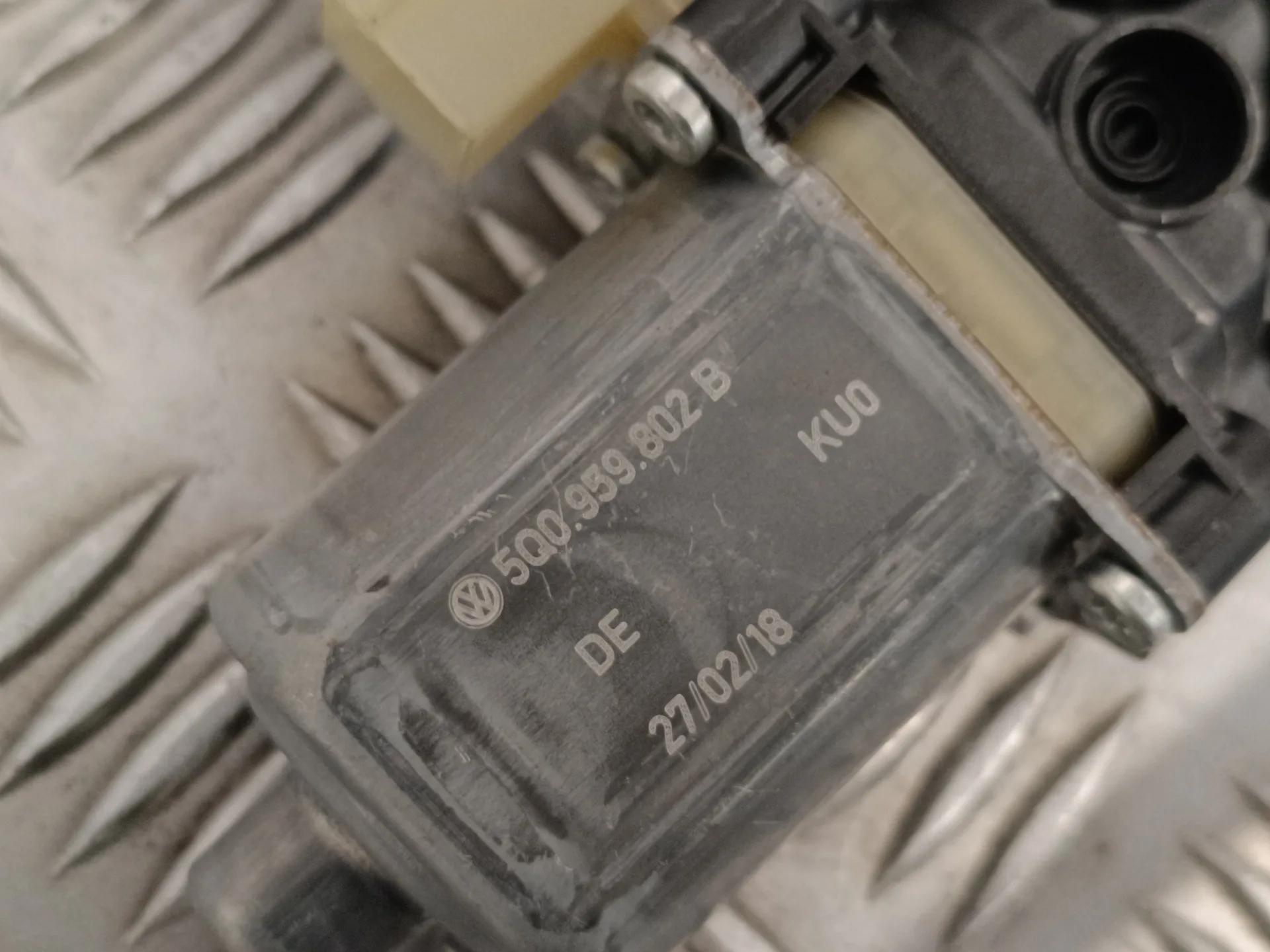 Elevalunas Delantero Derecho para Seat Leon (5F1)