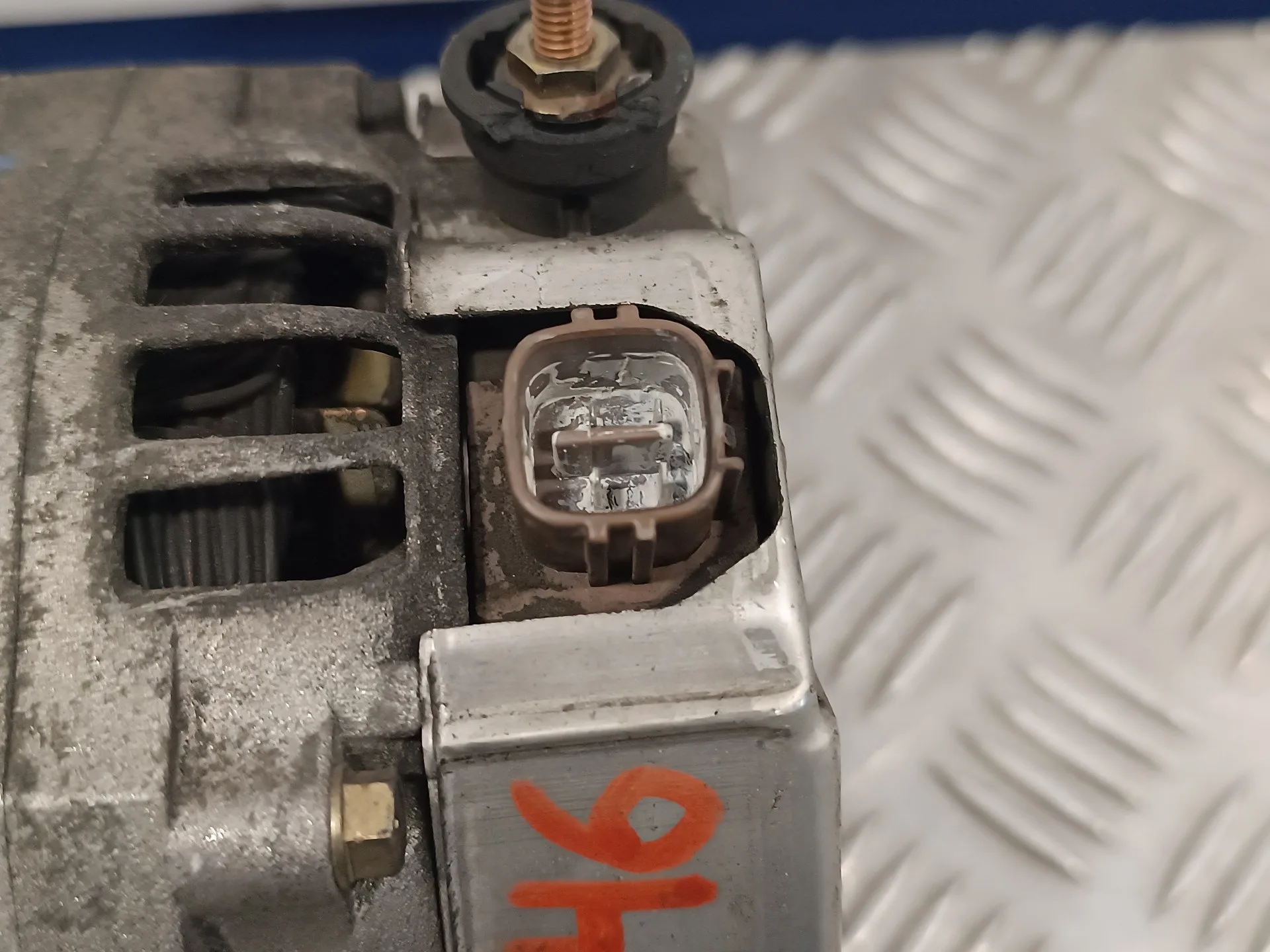 Alternador para Toyota Corolla Verso (R1)