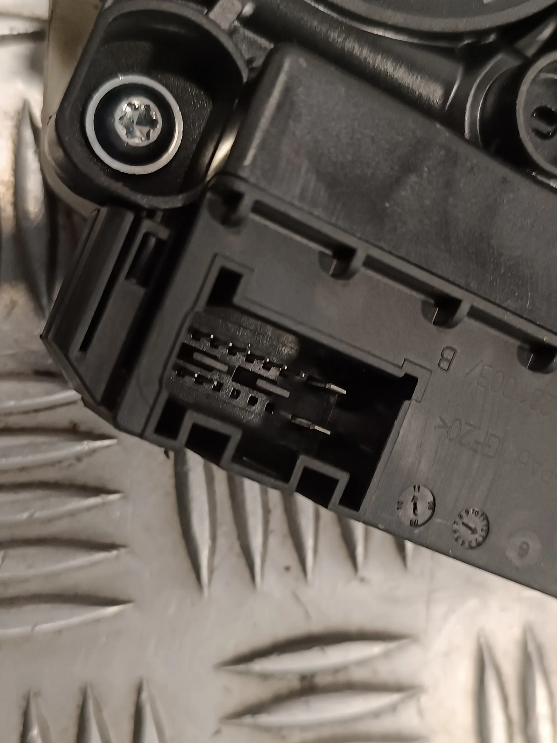Elevalunas Delantero Izquierdo para Volkswagen Polo (6R1)