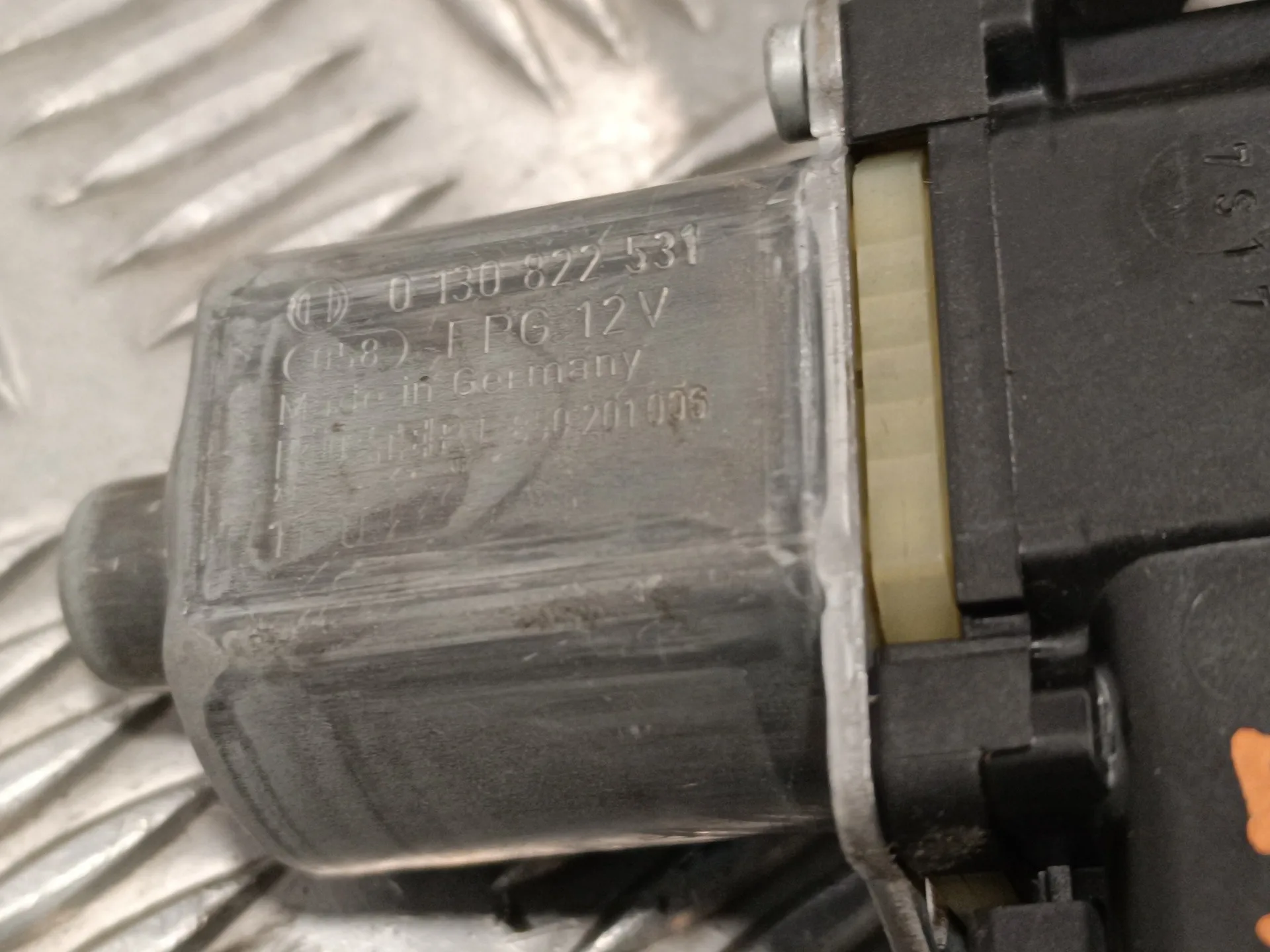 Elevalunas Delantero Izquierdo para Volkswagen Polo (6R1)