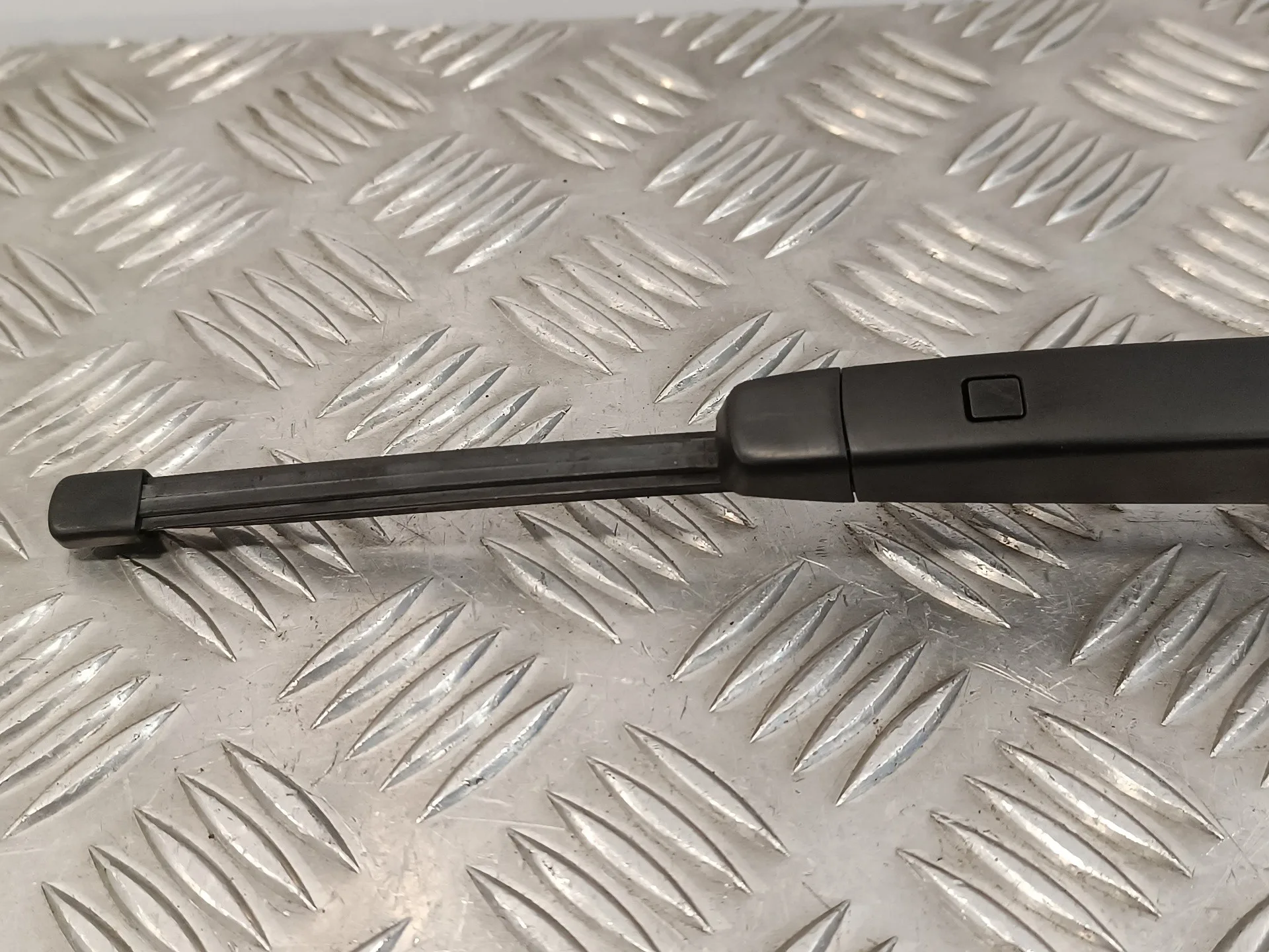 Brazo Limpia Trasero para Volkswagen Polo (6R1)