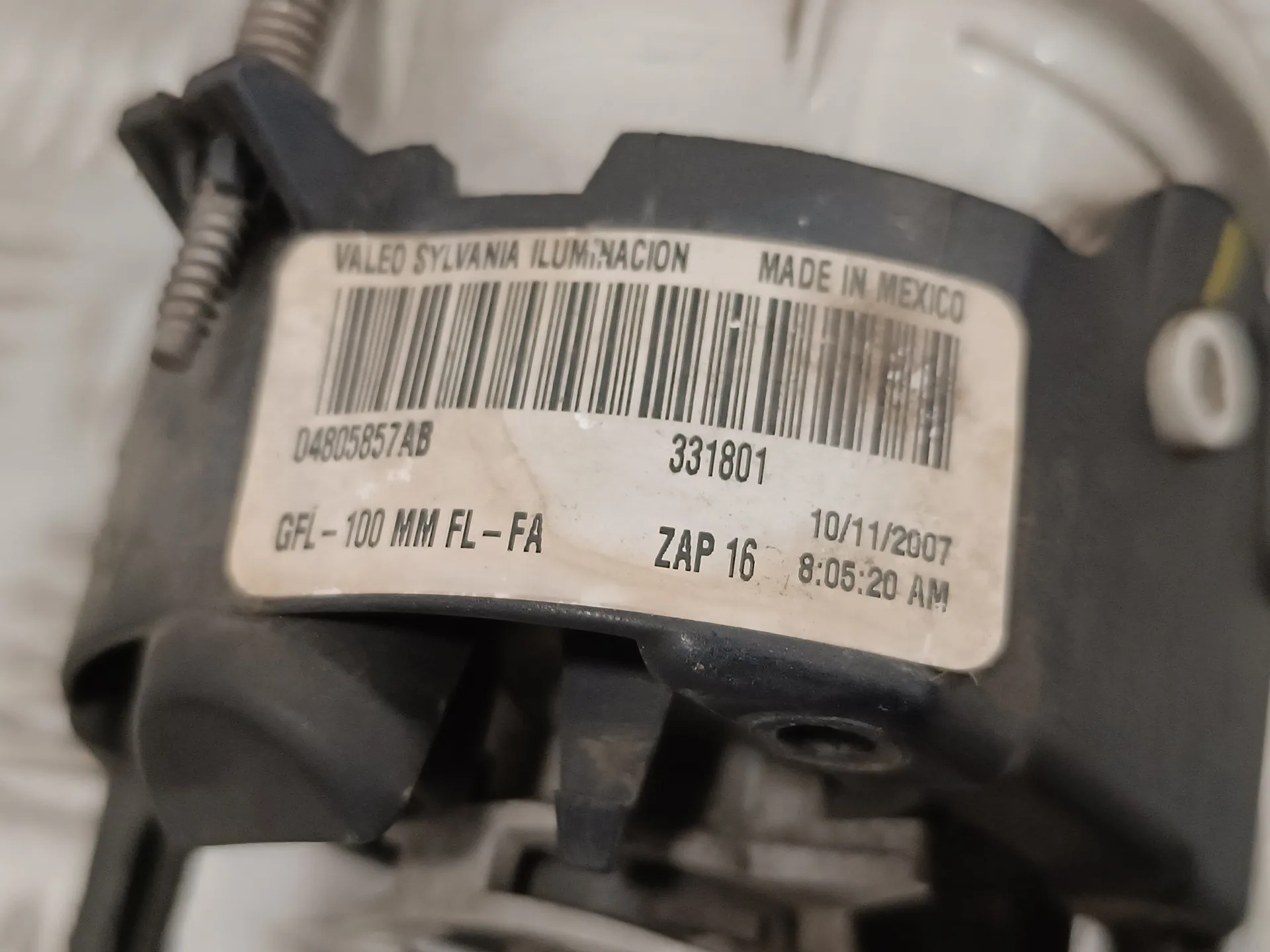 Faro Antiniebla Derecho para Jeep Patriot