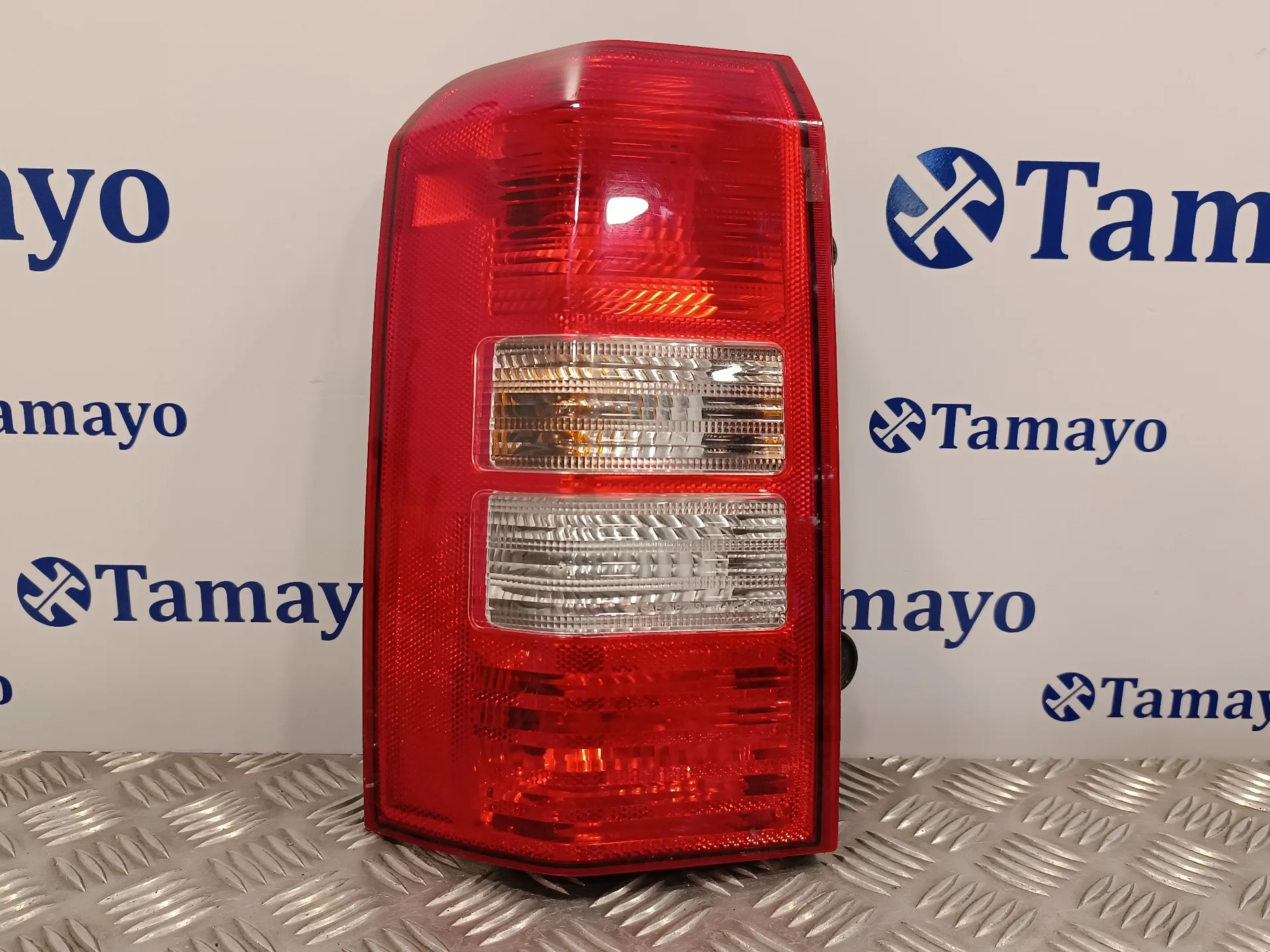 Piloto Trasero Izquierdo para Jeep Patriot