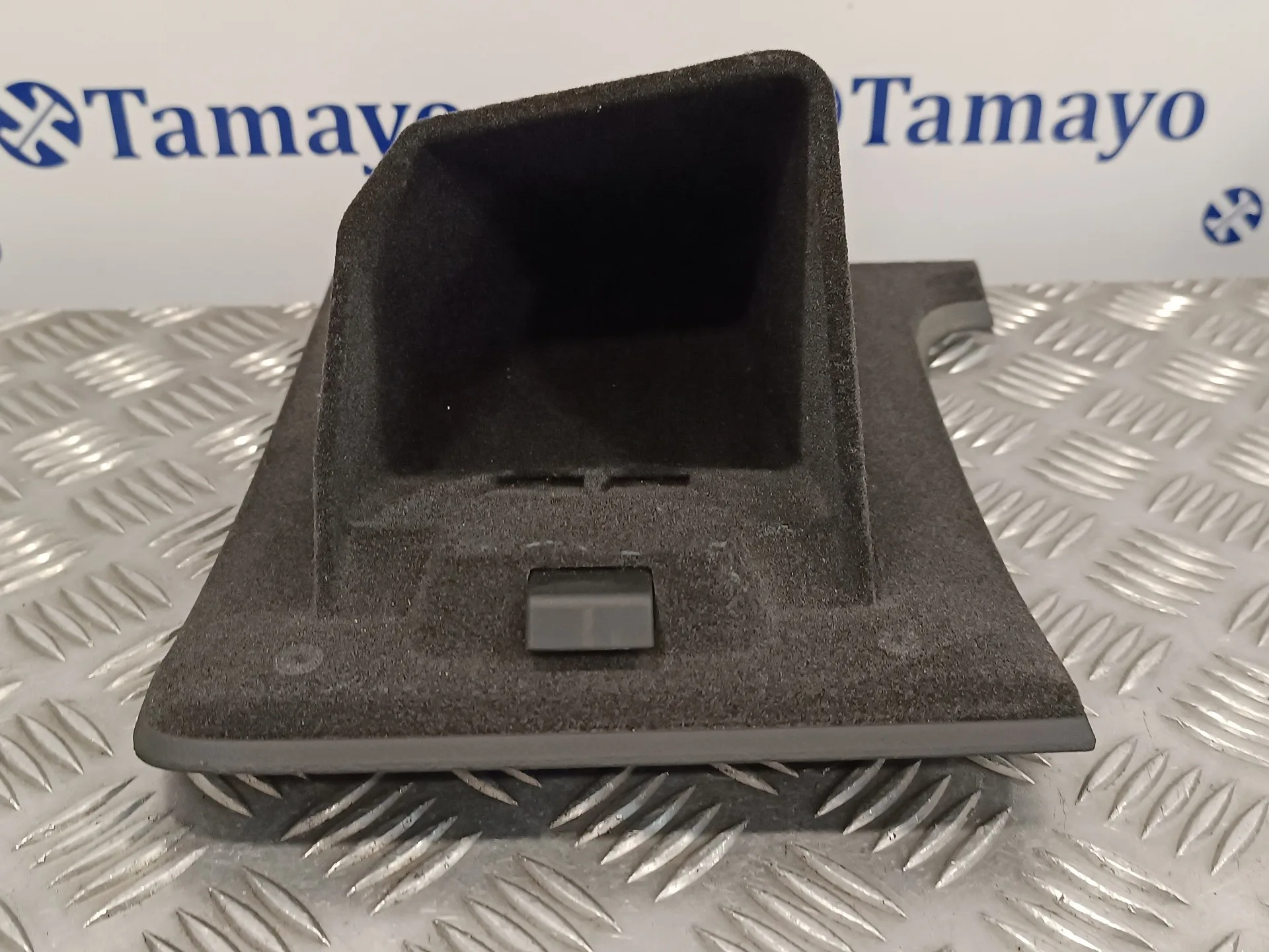 Guantera para Volkswagen Passat Variant (365)