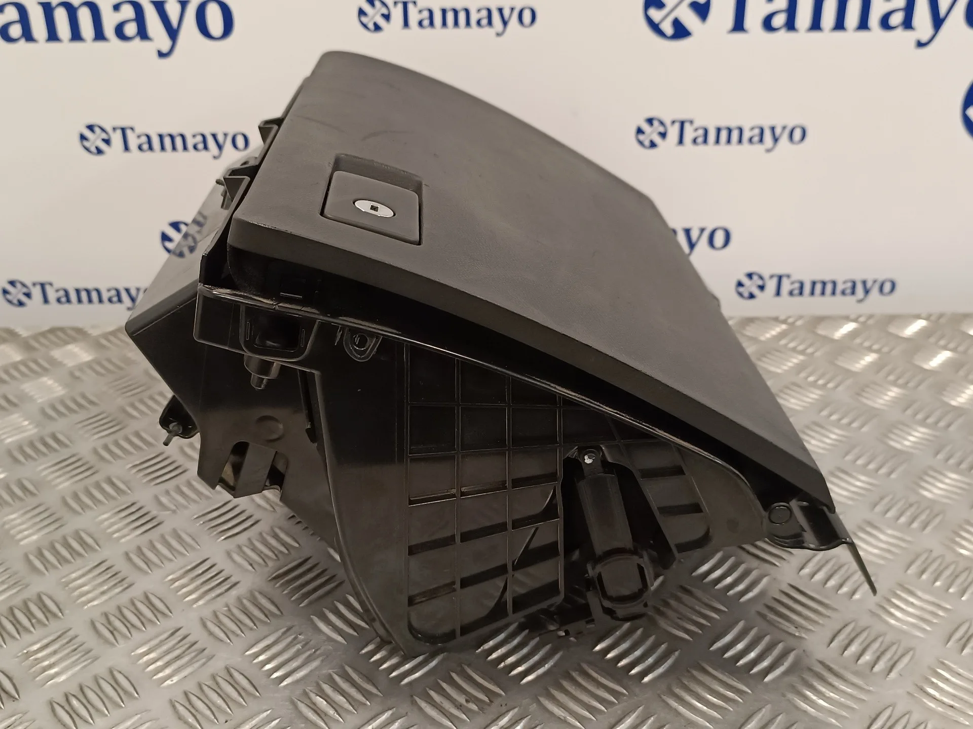 Guantera para Volkswagen Passat Variant (365)