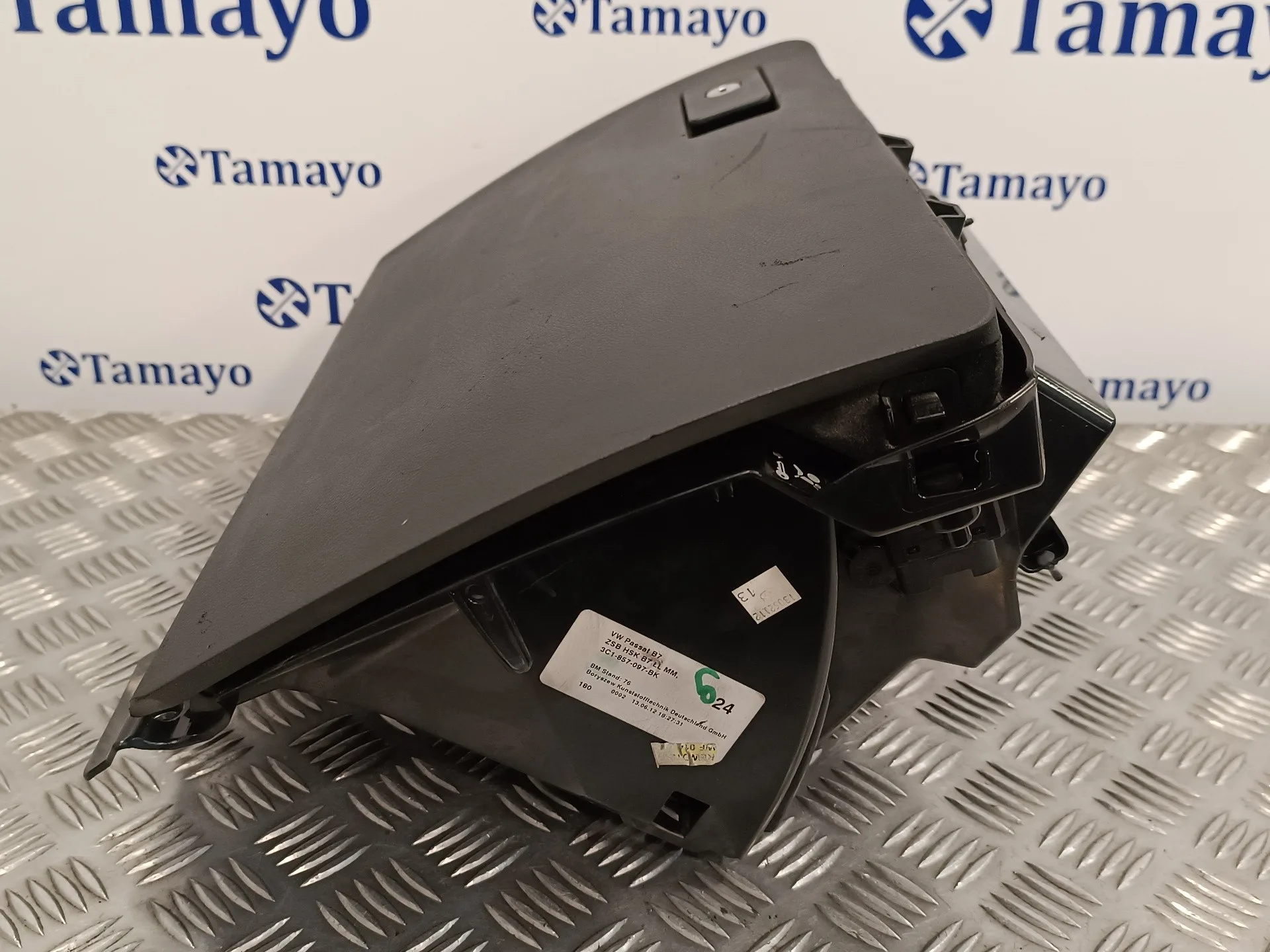 Guantera para Volkswagen Passat Variant (365)