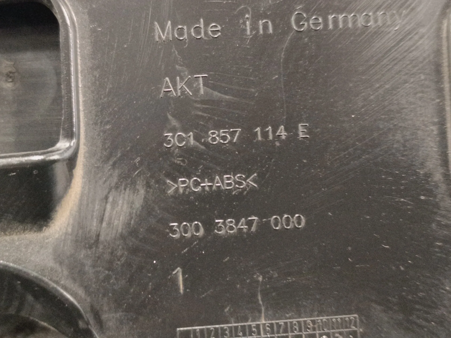 Guantera para Volkswagen Passat Variant (365)