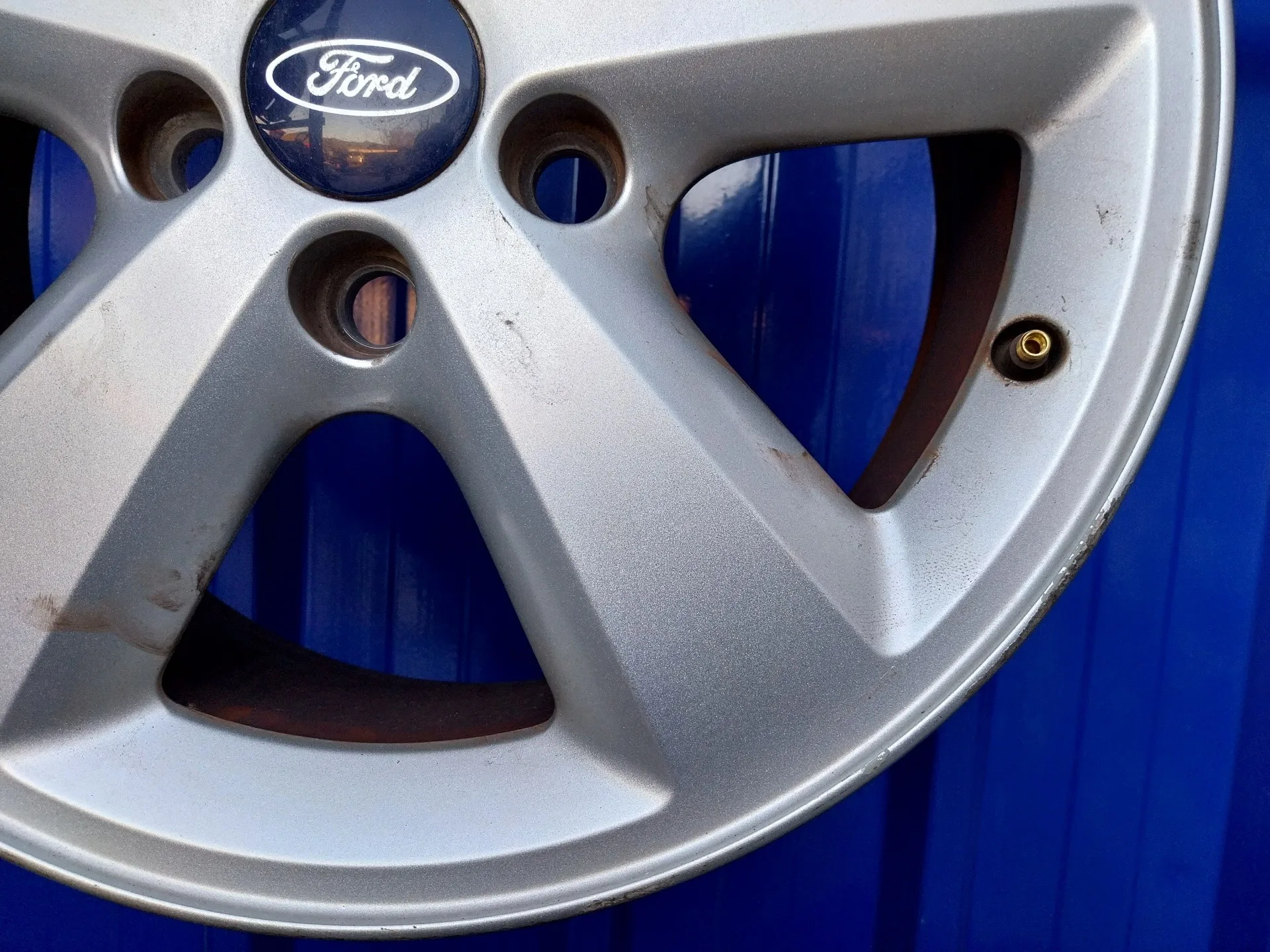 Llanta para Ford Focus Berlina (Cap)