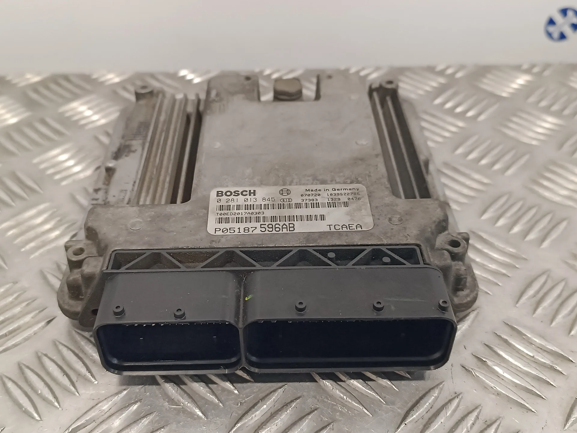 Centralita Motor Uce para Jeep Patriot