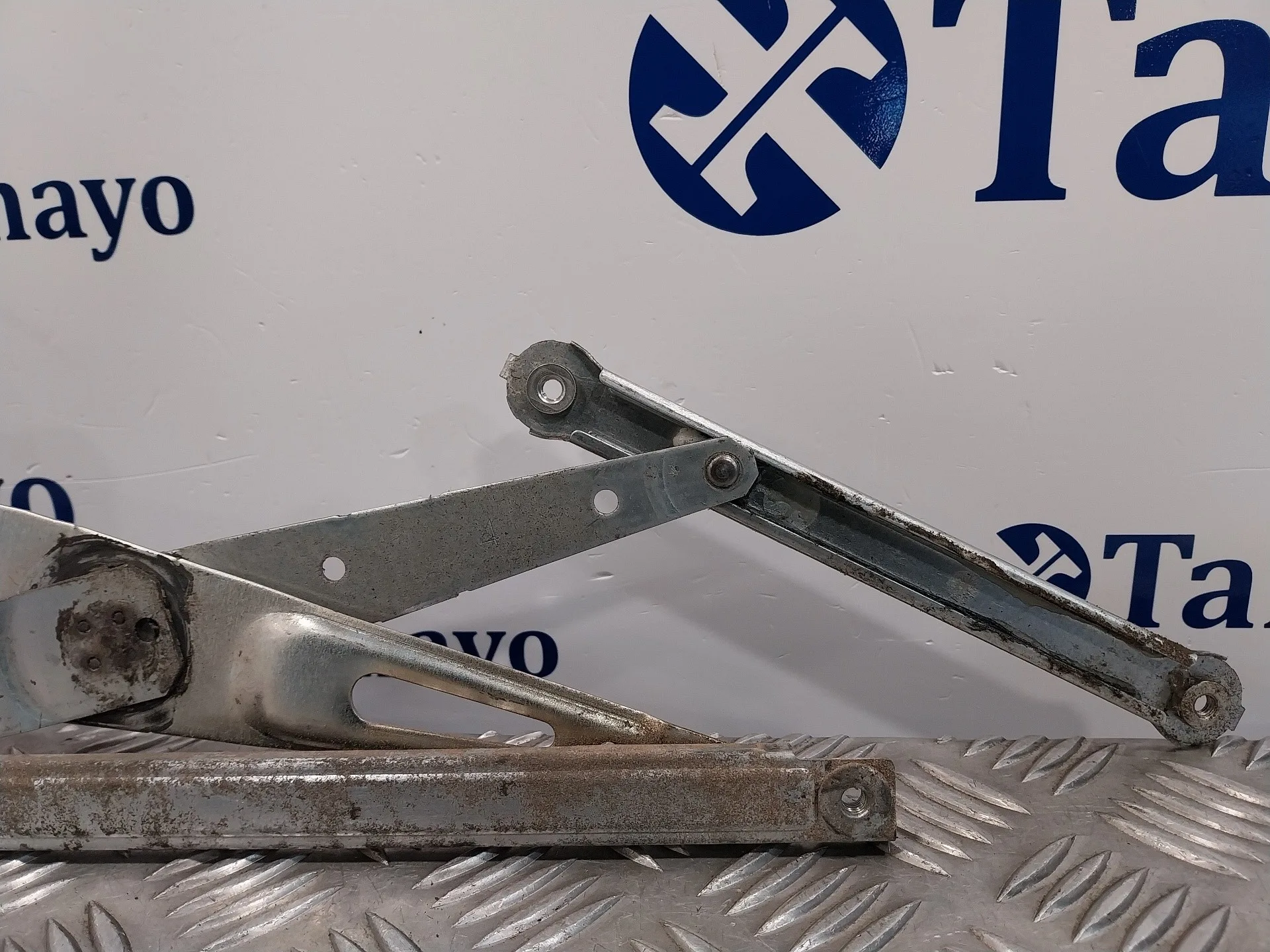 Elevalunas Delantero Izquierdo para Toyota Rav 4 (A3)