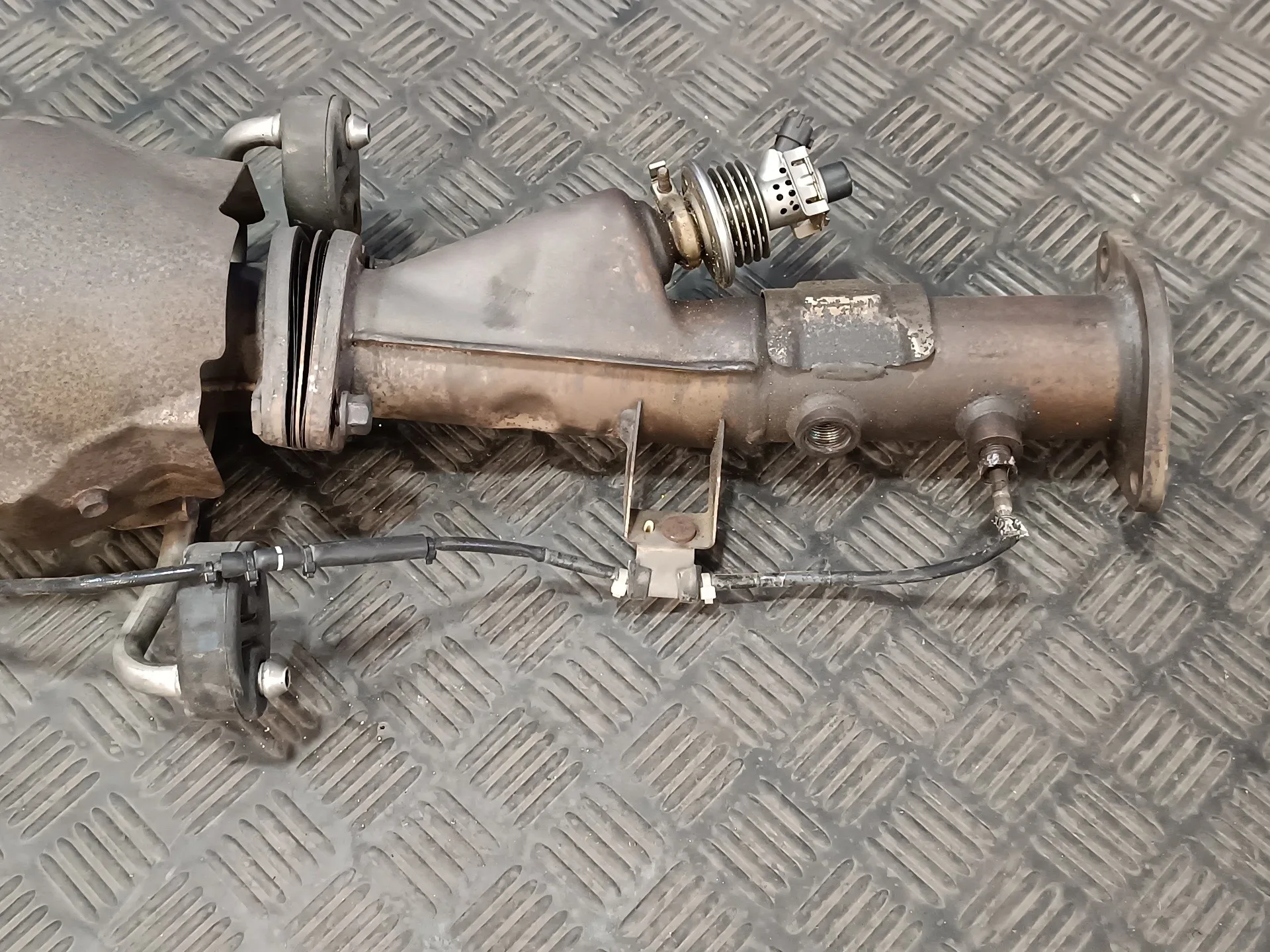 Tubo Escape Central para Mazda Cx-7 (Er)
