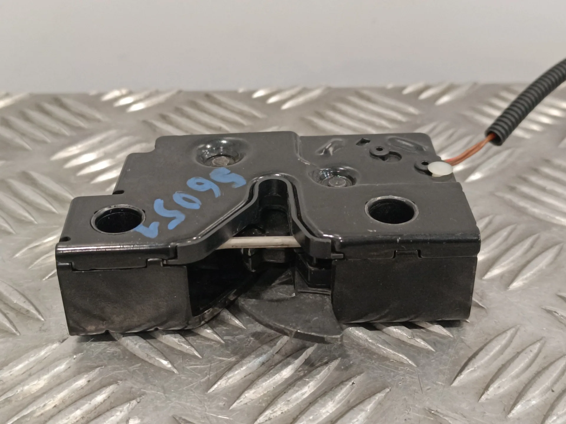 Cerradura Capot para Seat Ateca (Kh7)