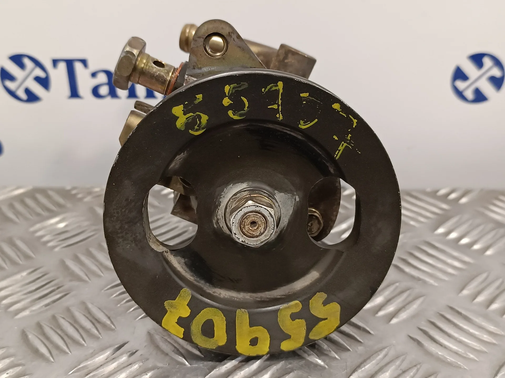 Bomba Servodireccion para Nissan Serena (C23M)
