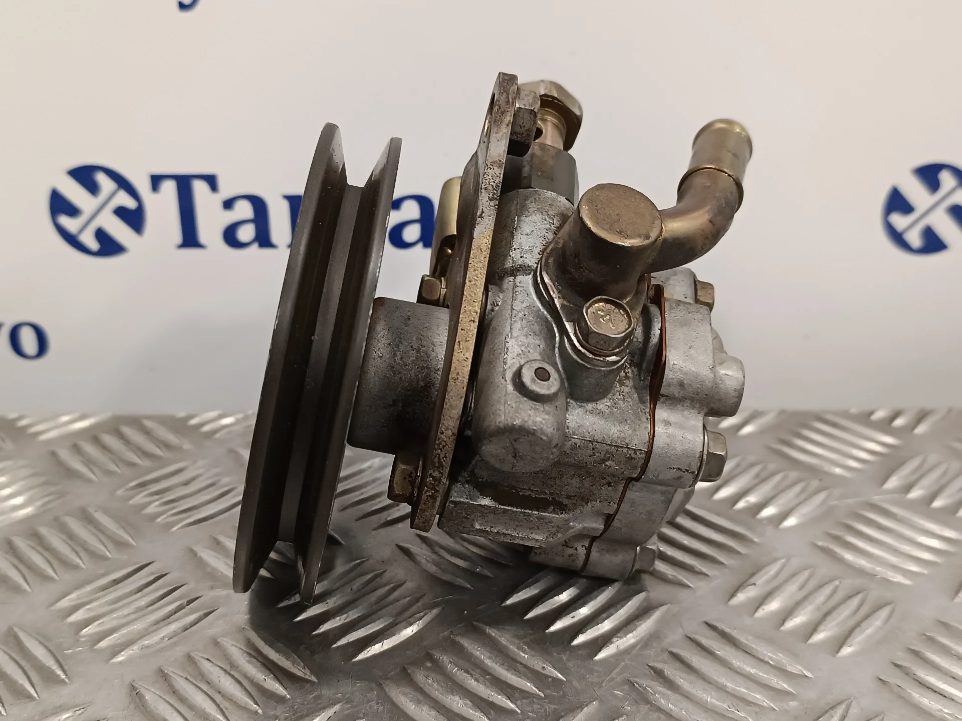 Bomba Servodireccion para Nissan Serena (C23M)
