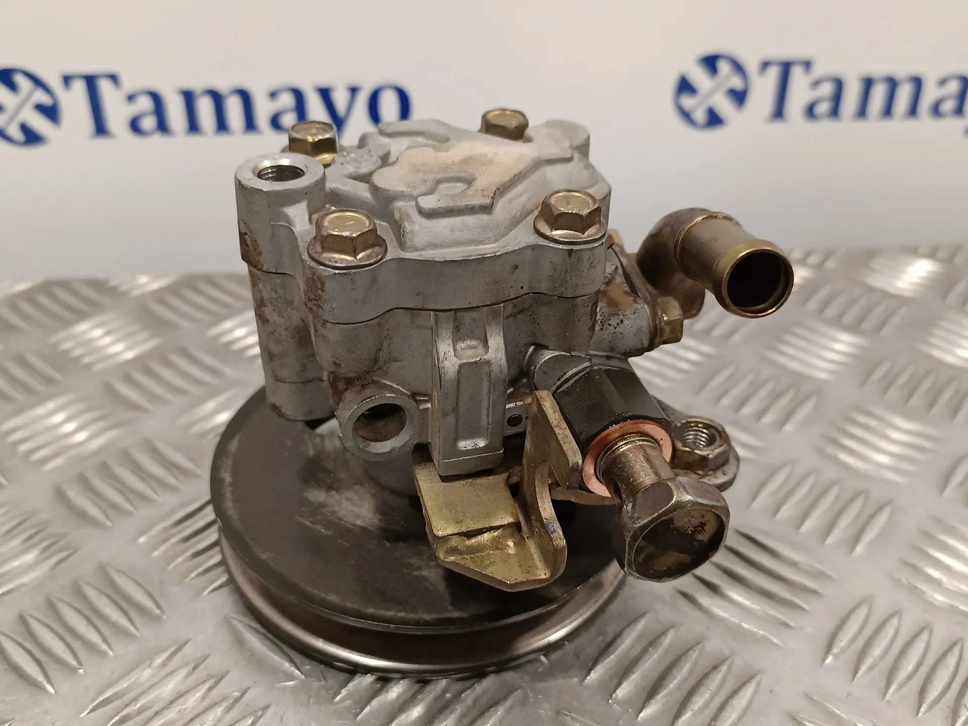 Bomba Servodireccion para Nissan Serena (C23M)