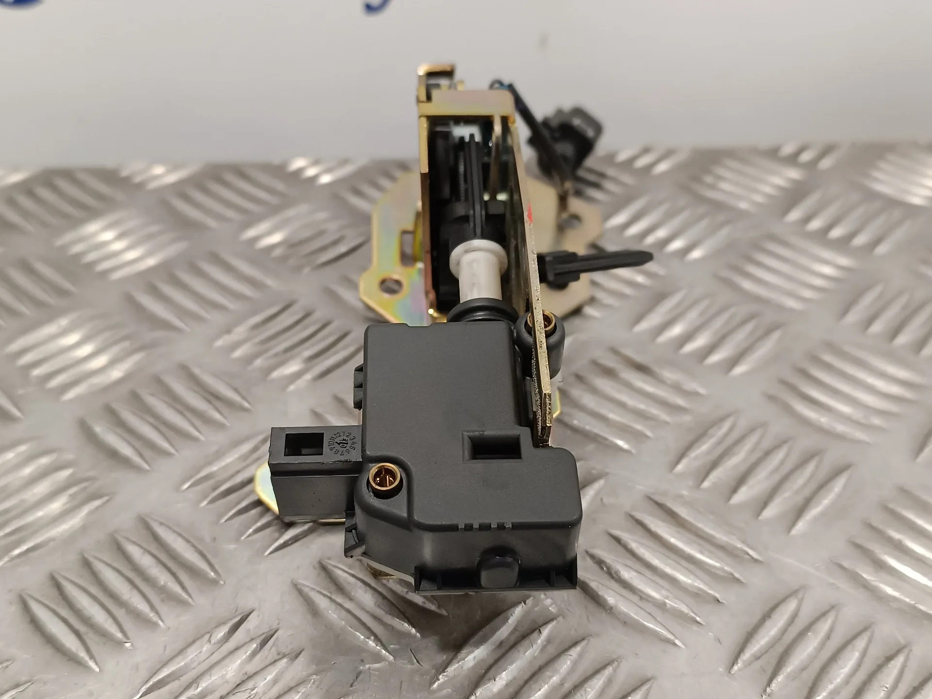 Cerradura Maletero / Porton para Porsche Cayenne (Typ 9Pa)