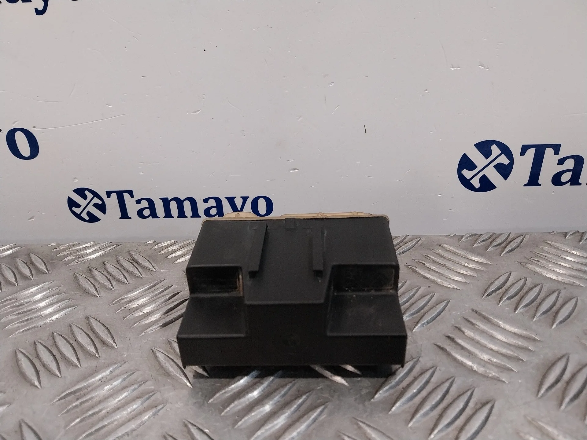 Caja Precalentamiento para Peugeot Partner Kasten
