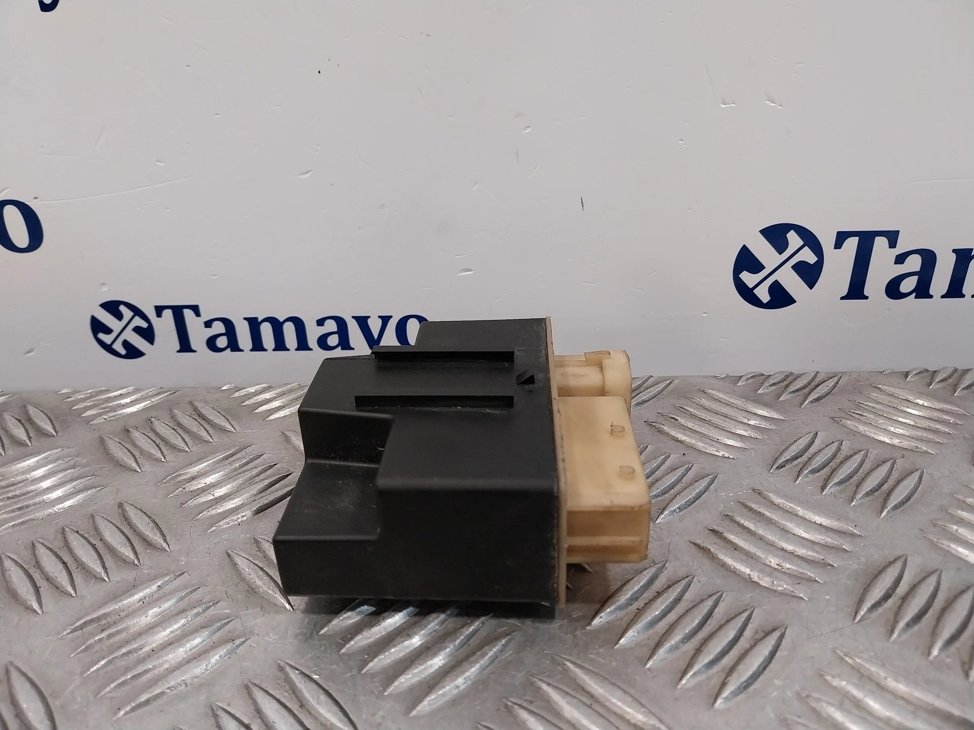 Caja Precalentamiento para Peugeot Partner Kasten