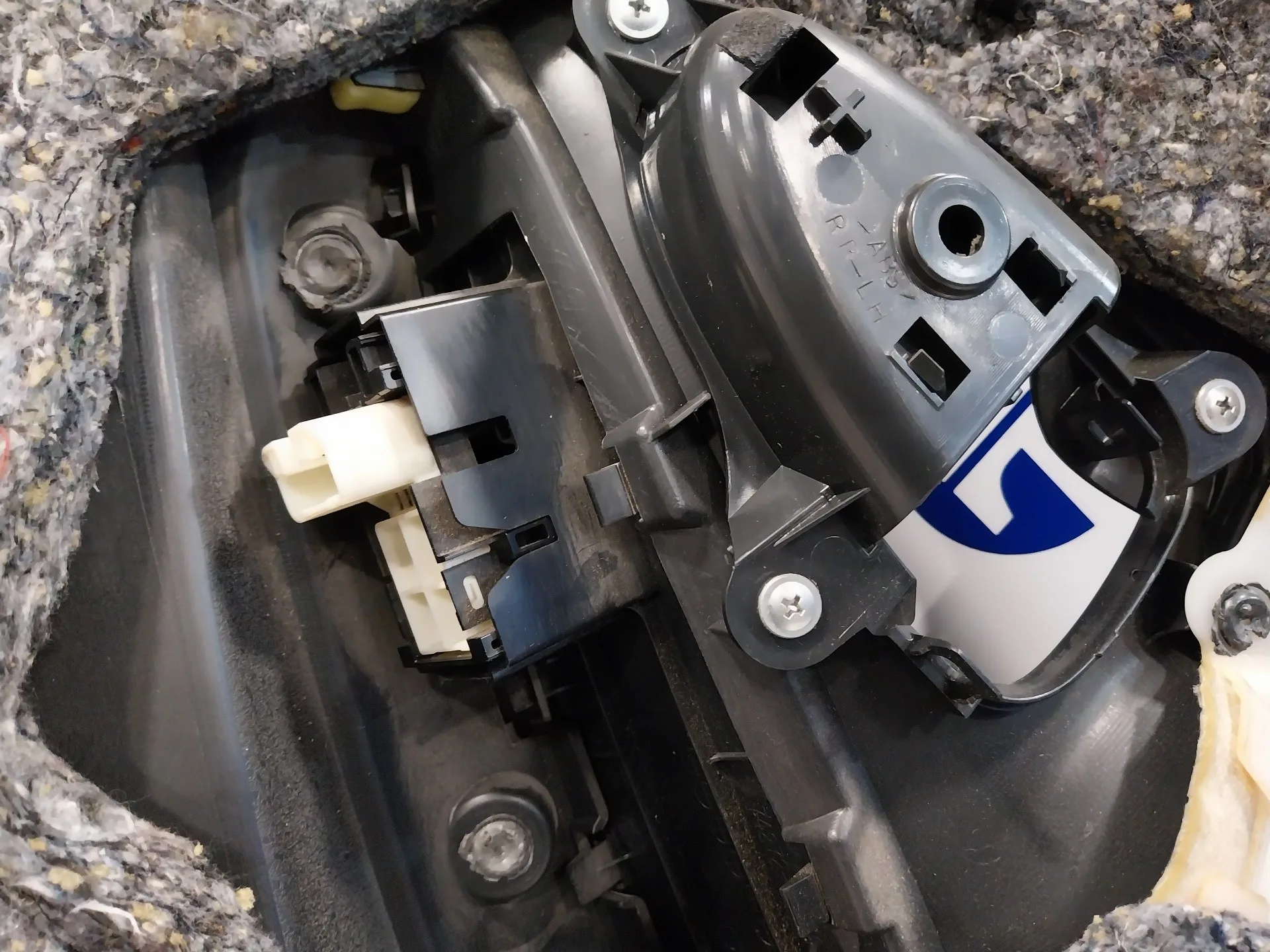 Guarnecido Puerta Trasera Derecha para Toyota Rav 4 (A3)