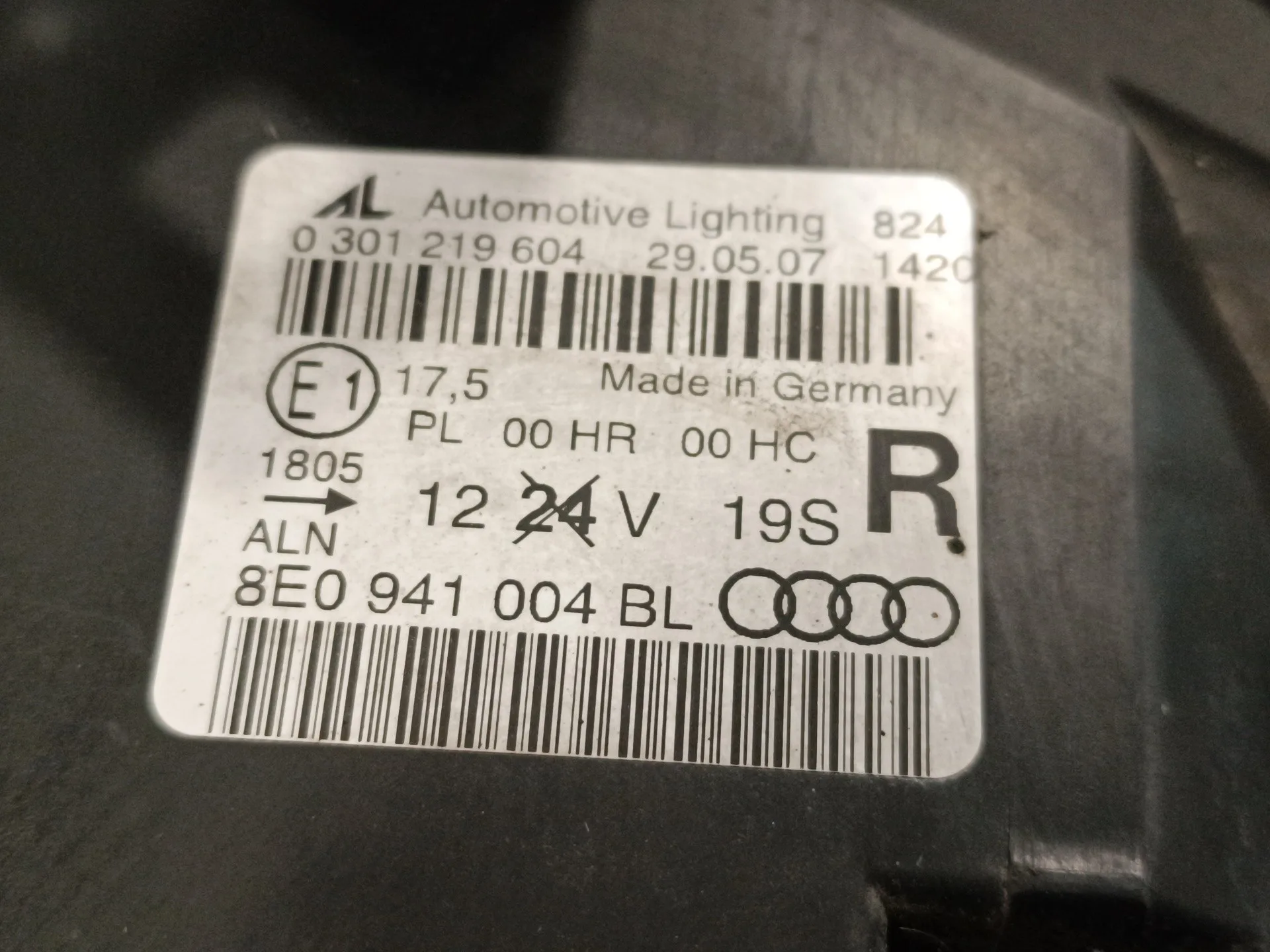 Faro Derecho para Audi A4 Avant (8E)