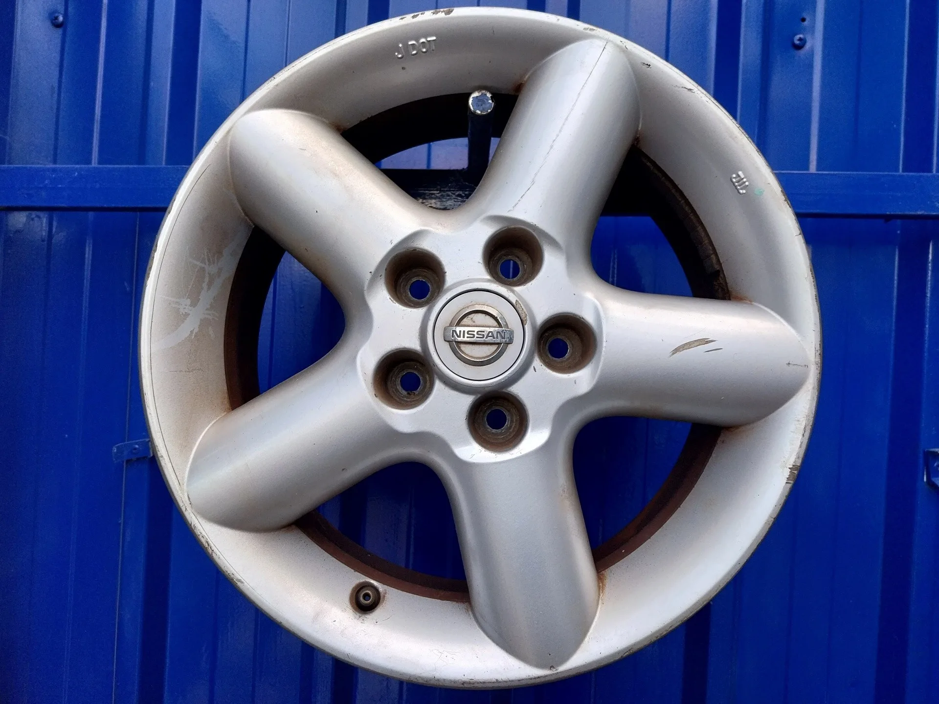 Llanta para Nissan X-Trail (T30)