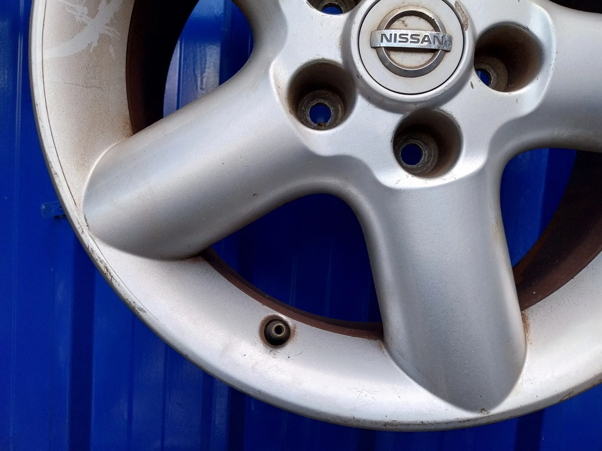 Llanta para Nissan X-Trail (T30)