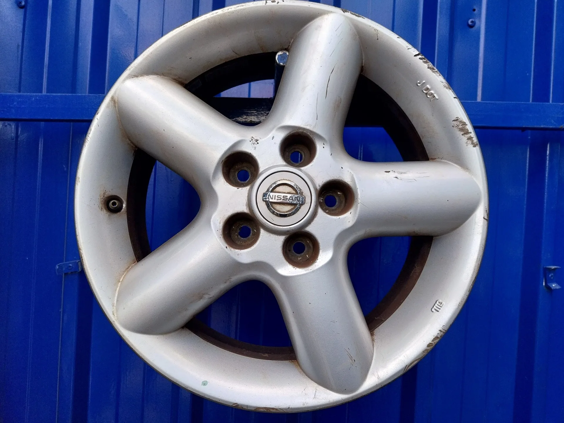 Llanta para Nissan X-Trail (T30)