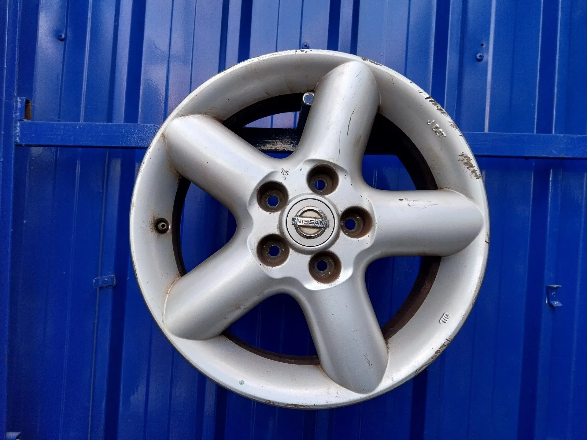 Llanta para Nissan X-Trail (T30)