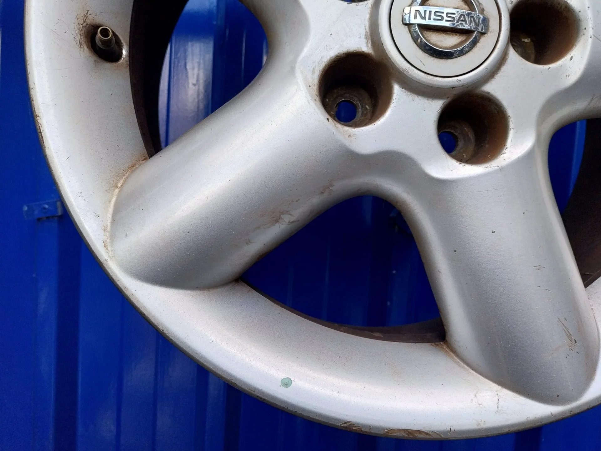 Llanta para Nissan X-Trail (T30)