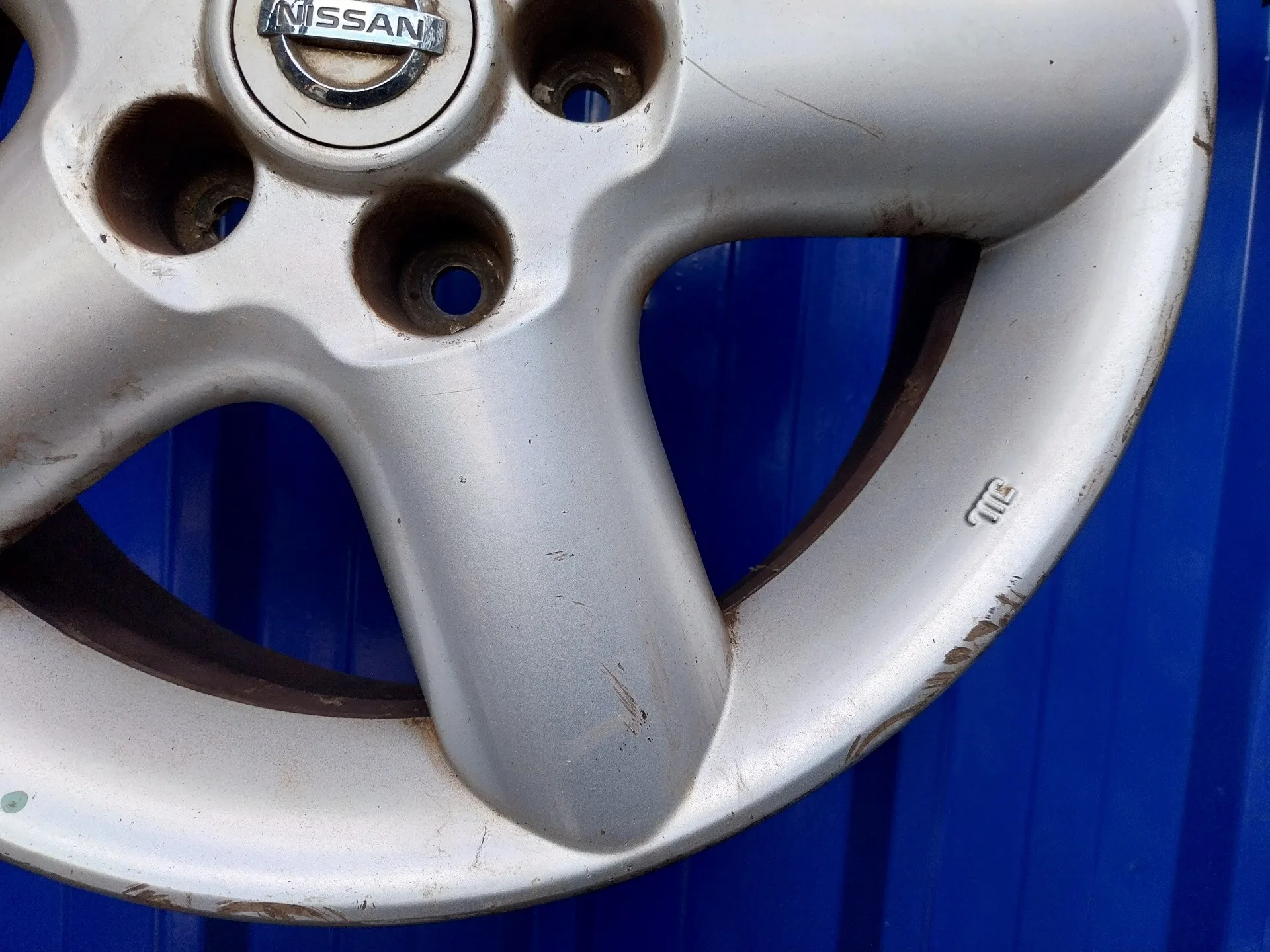 Llanta para Nissan X-Trail (T30)
