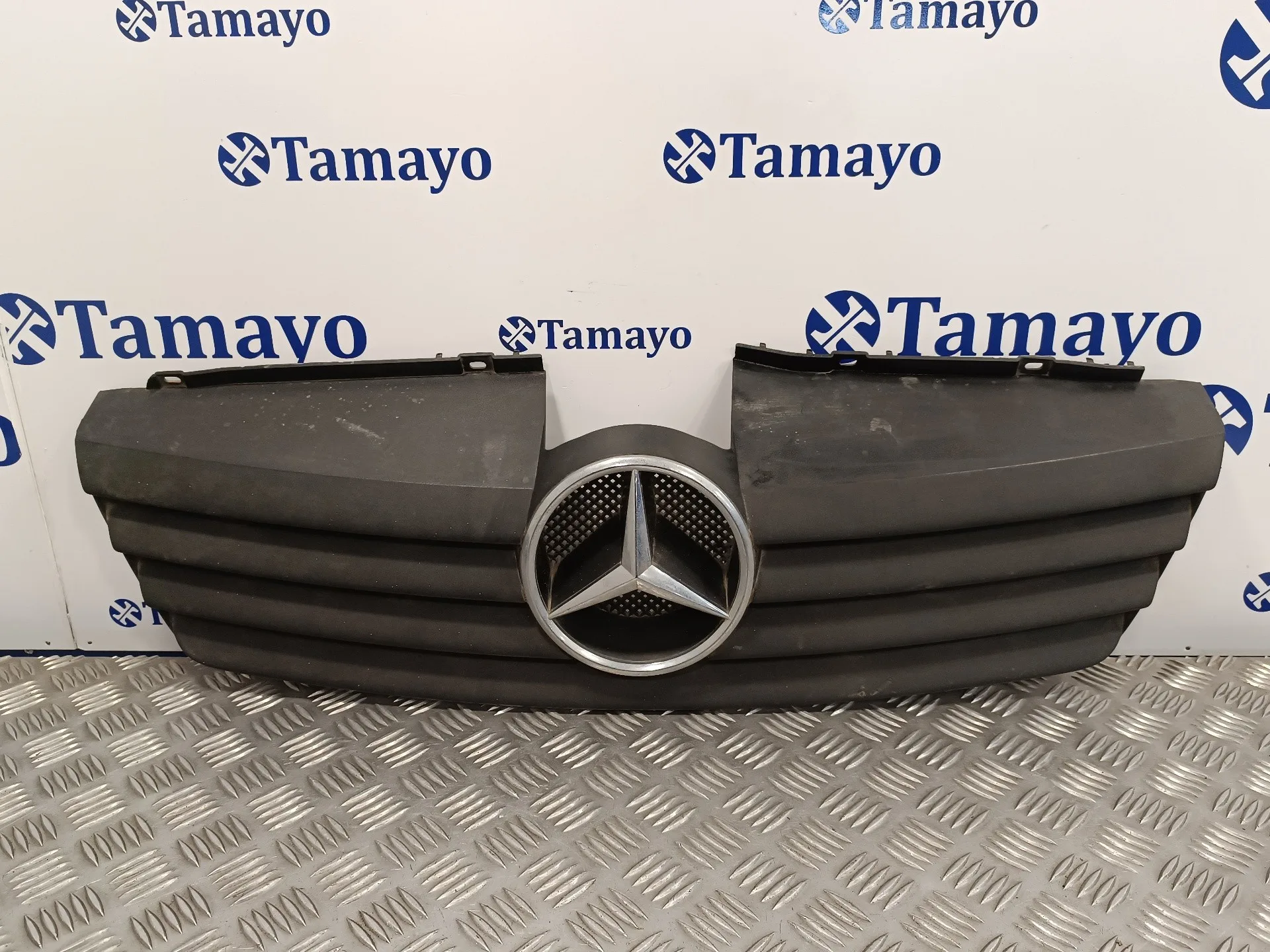 Rejilla Delantera para Mercedes-Benz Vaneo (W414) Furgoneta Compacta