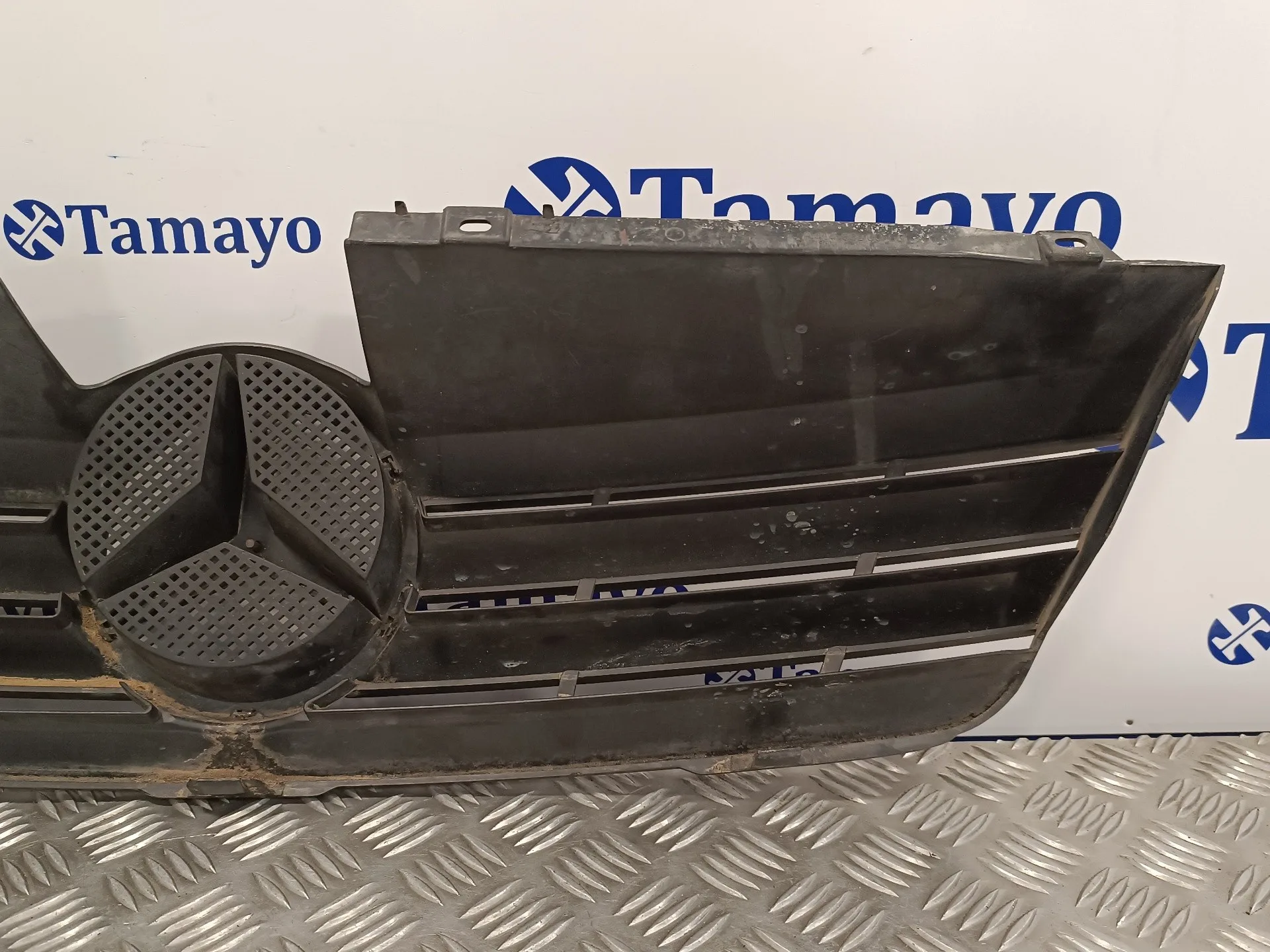 Rejilla Delantera para Mercedes-Benz Vaneo (W414) Furgoneta Compacta