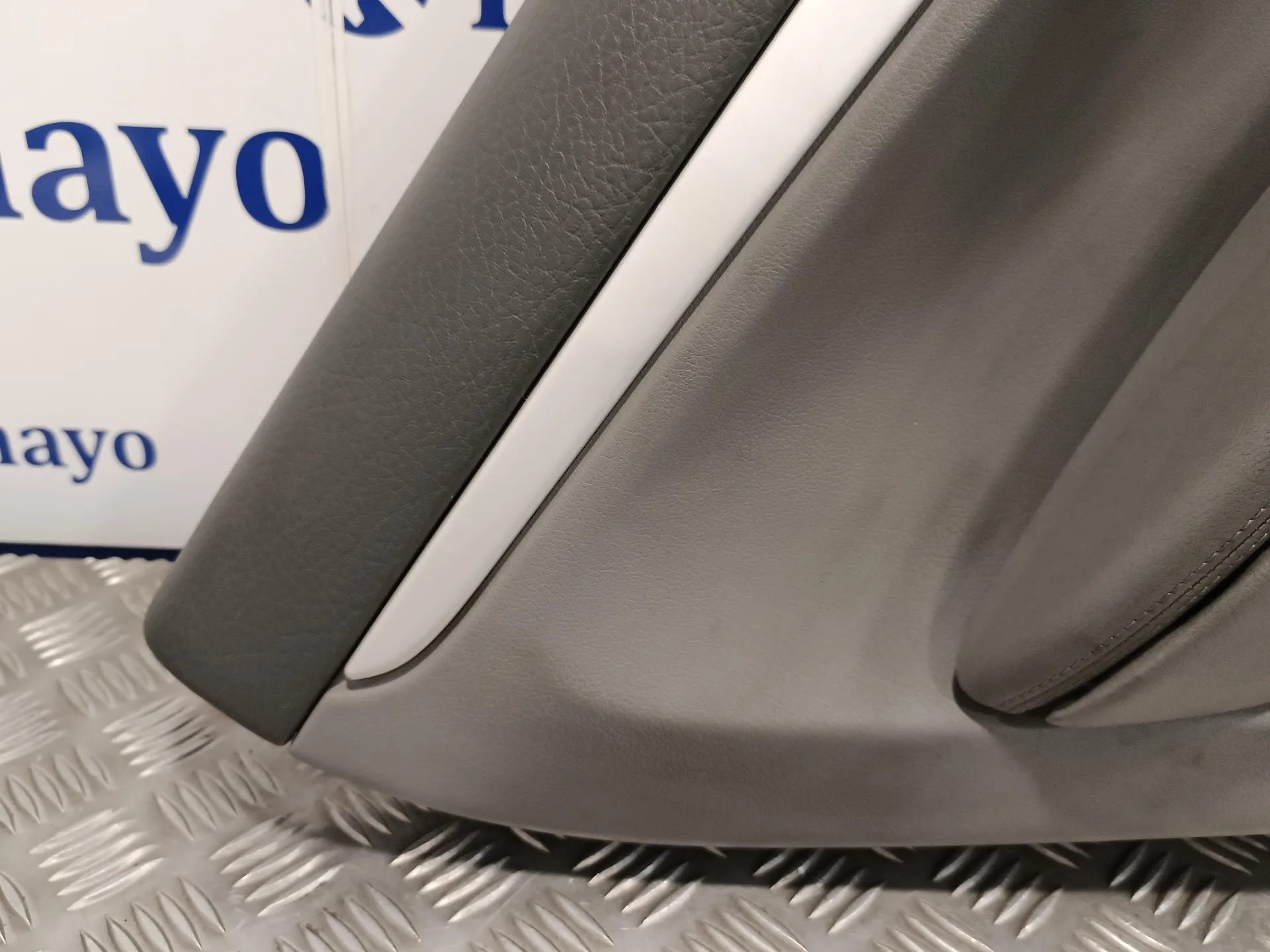 Guarnecido Puerta Trasera Izquierda para Porsche Cayenne (Typ 9Pa)