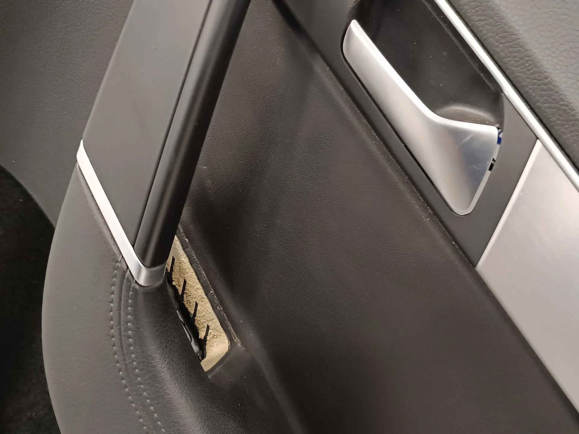 Guarnecido Puerta Trasera Derecha para Volkswagen Passat Variant (365)