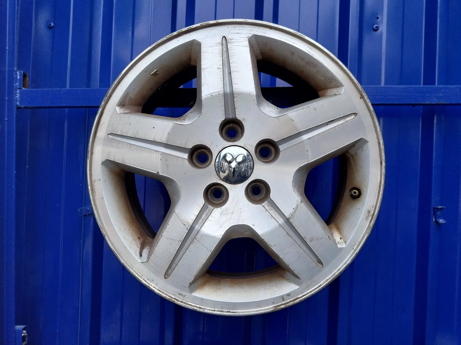 Llanta para Dodge Caliber