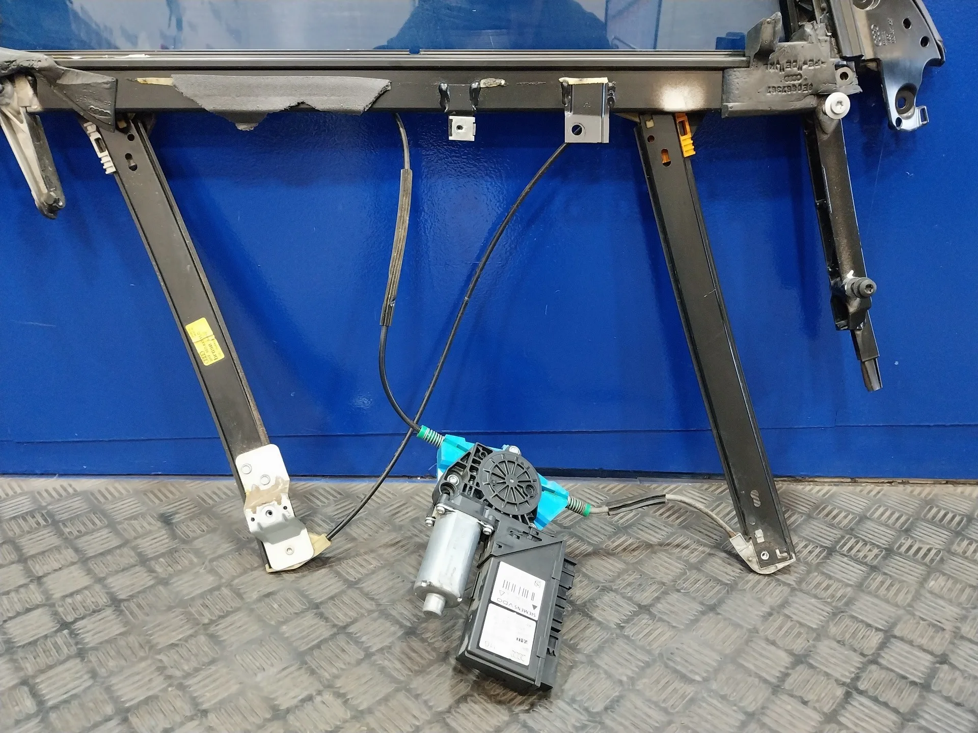 Elevalunas Delantero Izquierdo para Seat Exeo St (3R5)(2009>)
