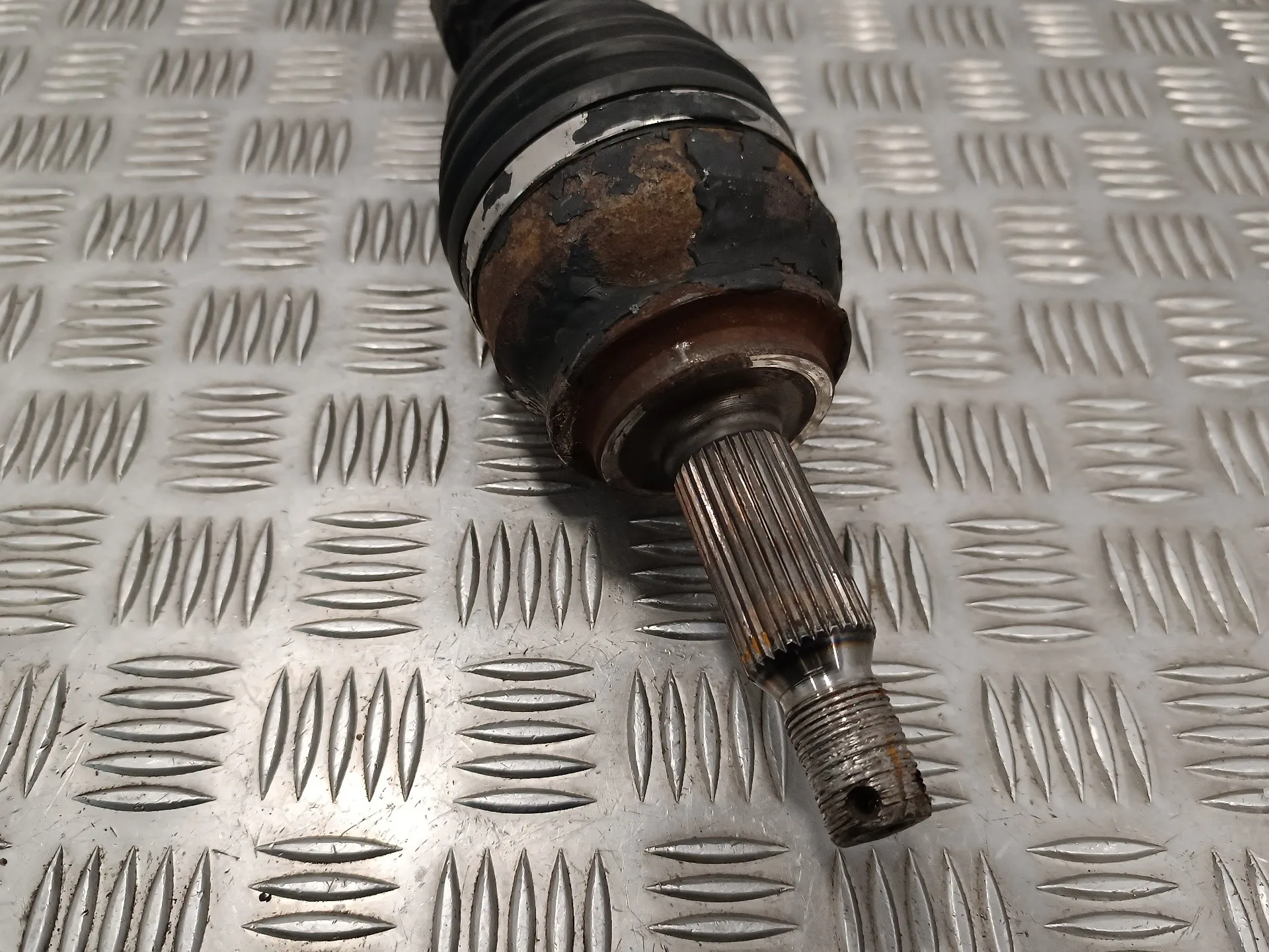 Transmision Delantera Izquierda para Jeep Patriot