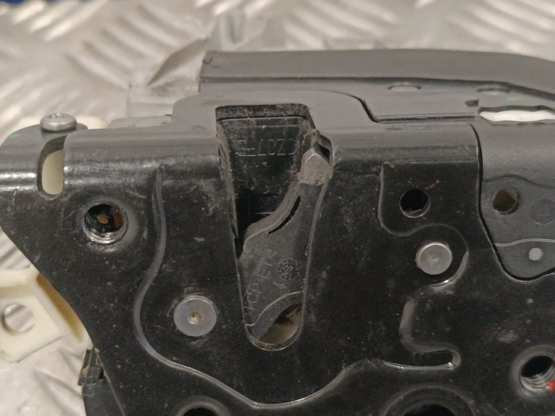Cerradura Puerta Delantera Derecha para Volkswagen Passat Variant (365)
