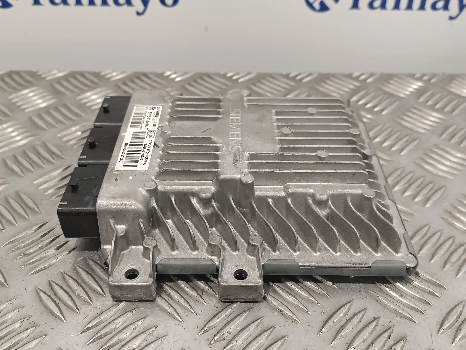 Centralita Motor Uce para Peugeot 407 Coupe