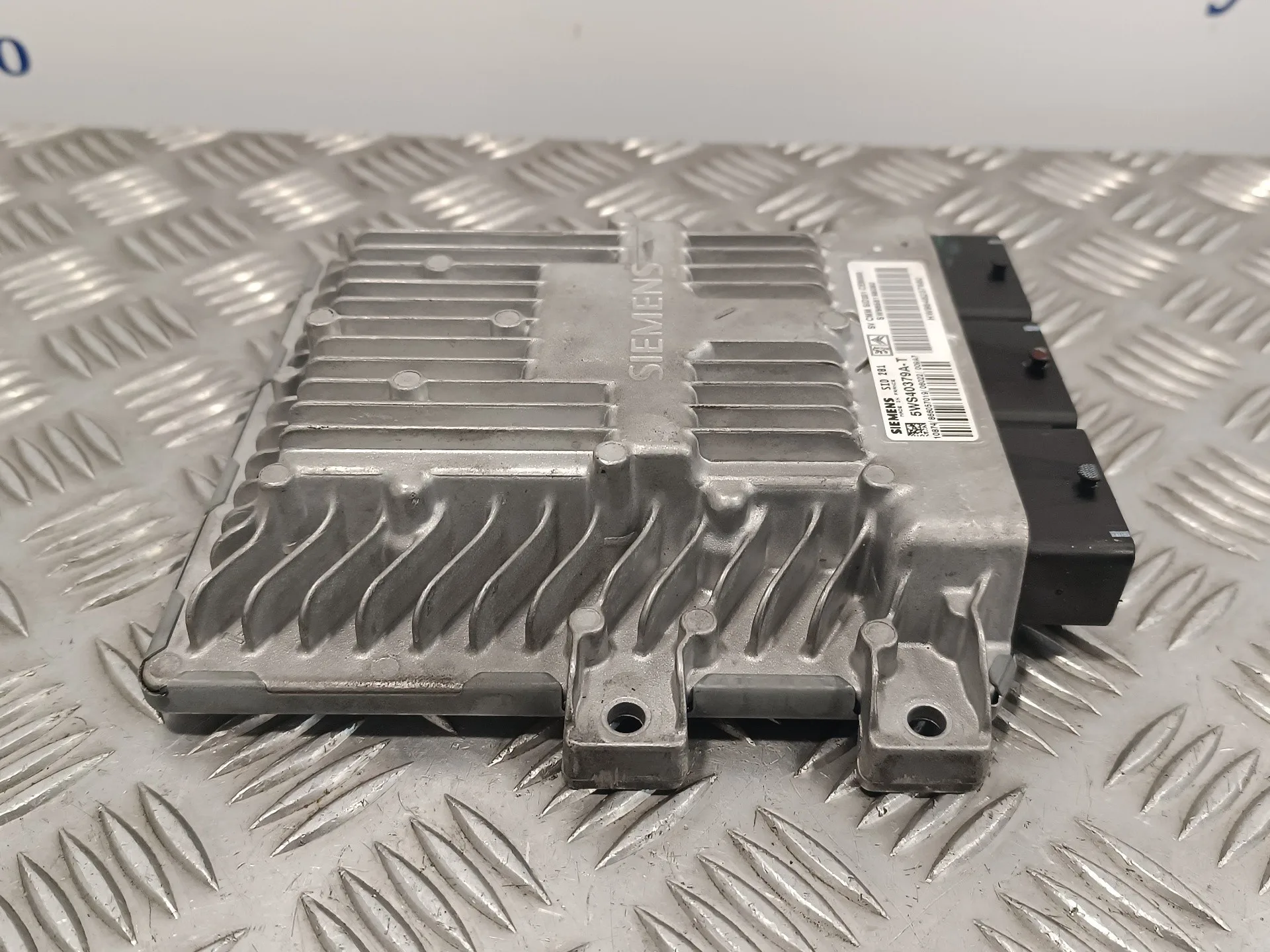 Centralita Motor Uce para Peugeot 407 Coupe