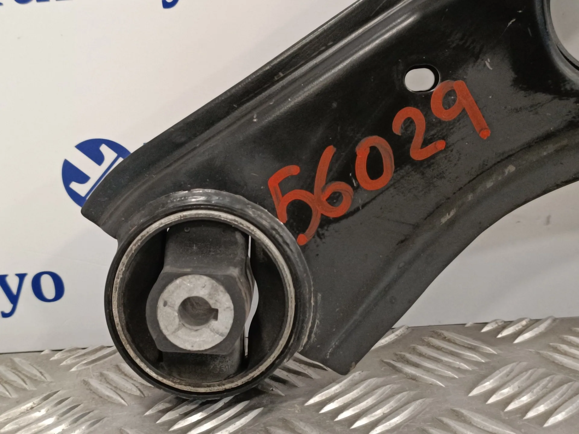 Brazo Suspension Inferior Delantero Izquierdo para Opel Combo D