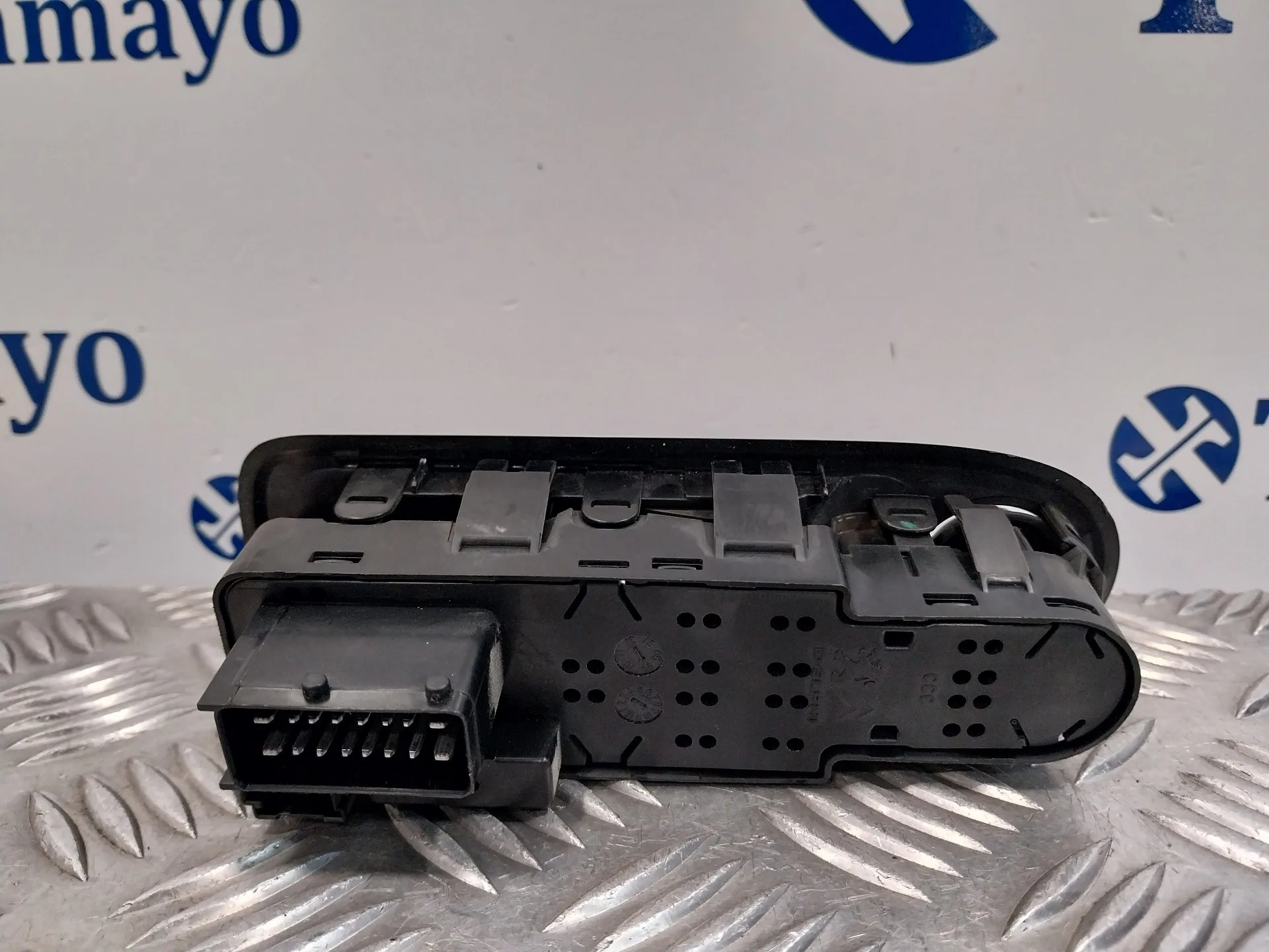 Mando Elevalunas Delantero Izquierdo para Citroën C3