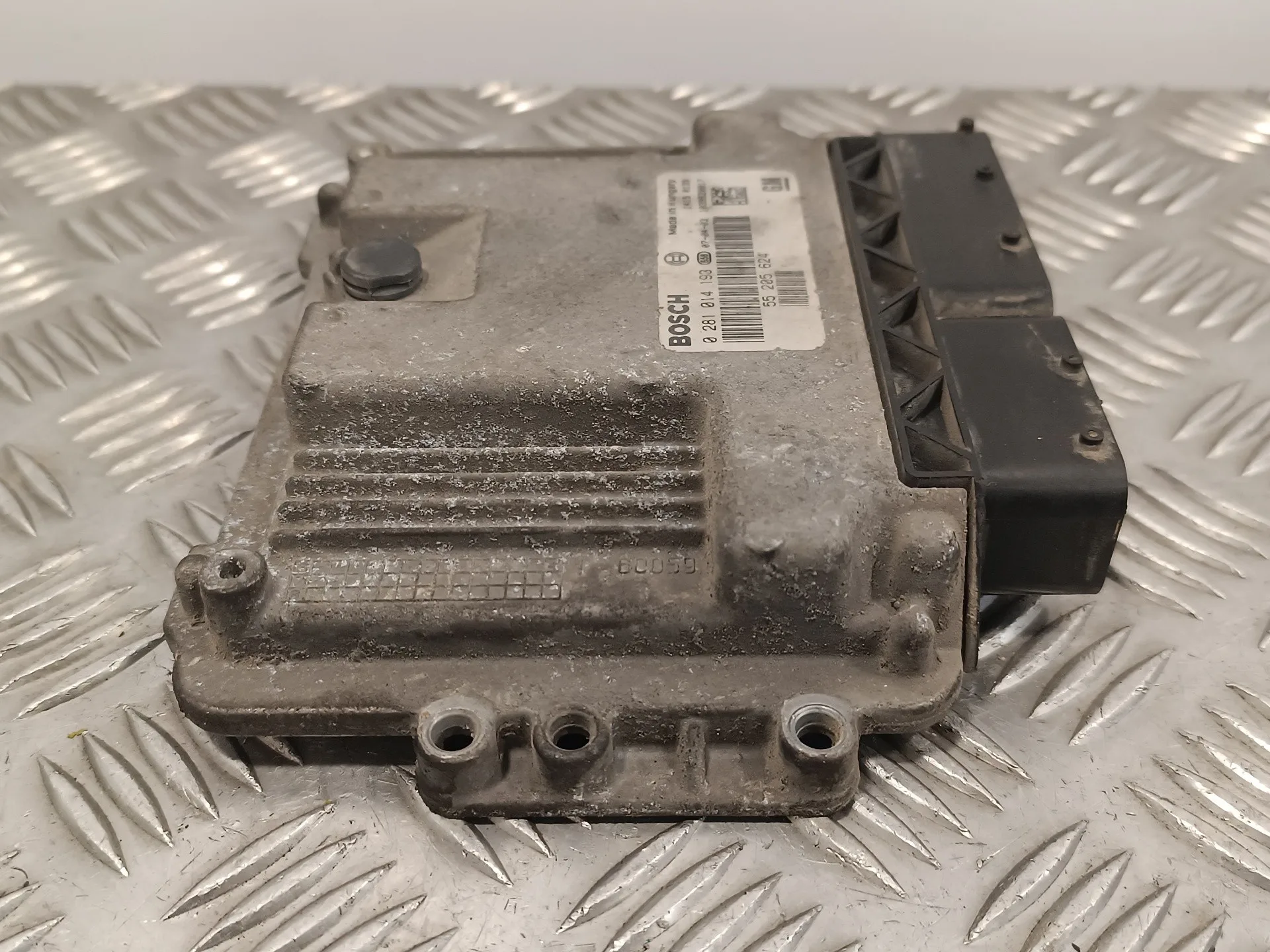 Centralita Motor Uce para Opel Astra Gtc