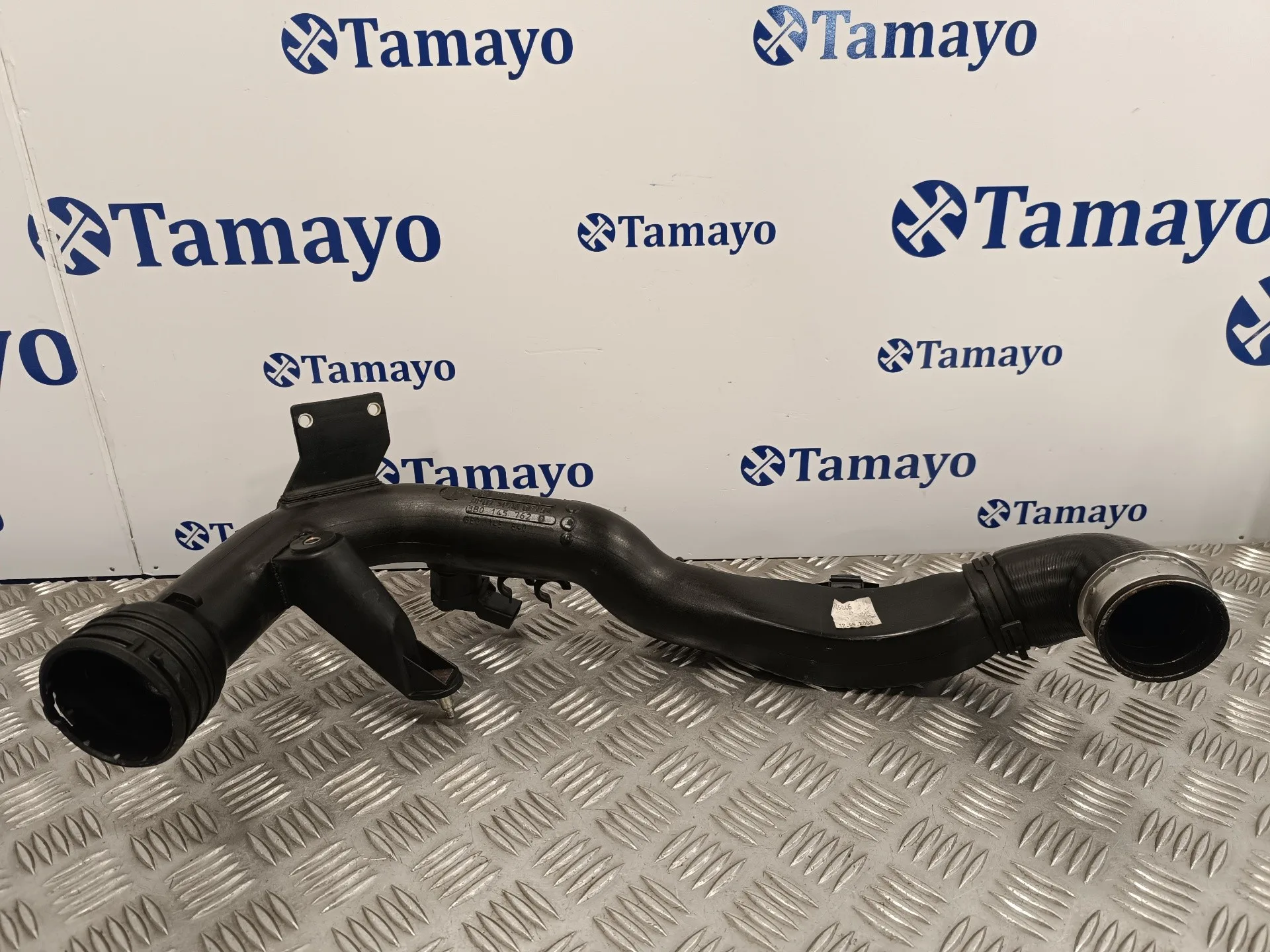 Tubo para Volkswagen Passat Berlina (3B3)