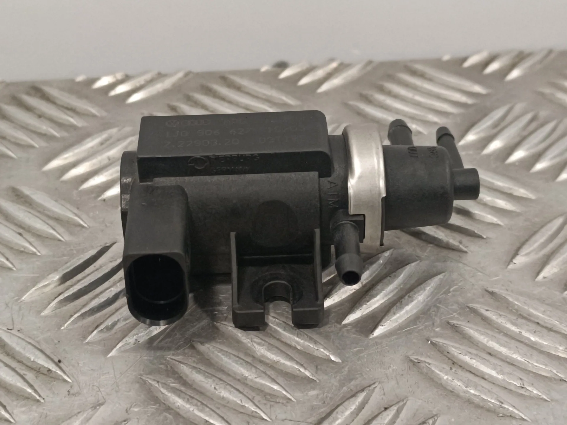 Valvula Aire Adicional para Volkswagen Passat Berlina (3B3)