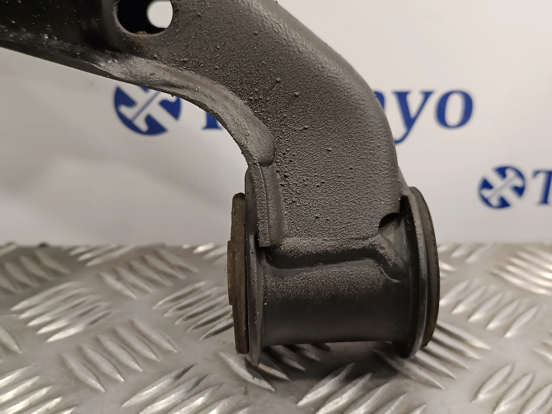 Brazo Suspension Inferior Delantero Izquierdo para Mercedes-Benz Sprinterii Caja Abierta (Desde 01.06)