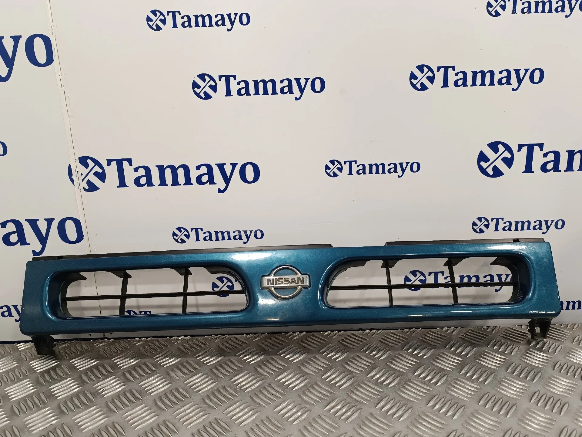 Rejilla Delantera para Nissan Terrano/Terrano.ii (R20)