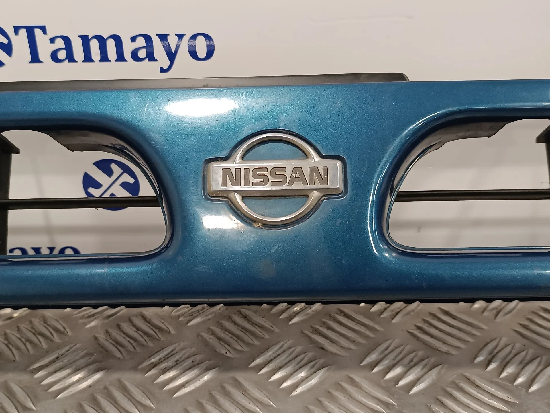 Rejilla Delantera para Nissan Terrano/Terrano.ii (R20)